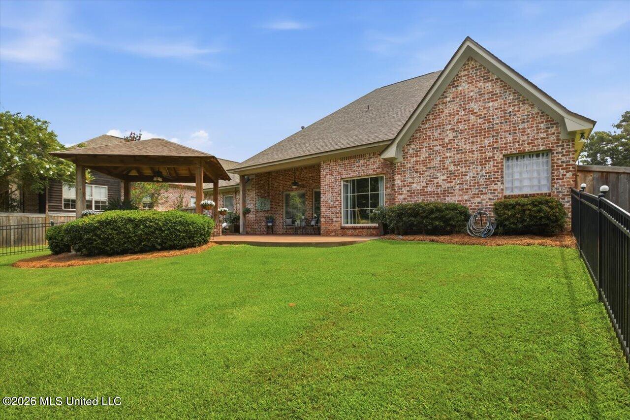 308 Creston Cove Property Photo 50