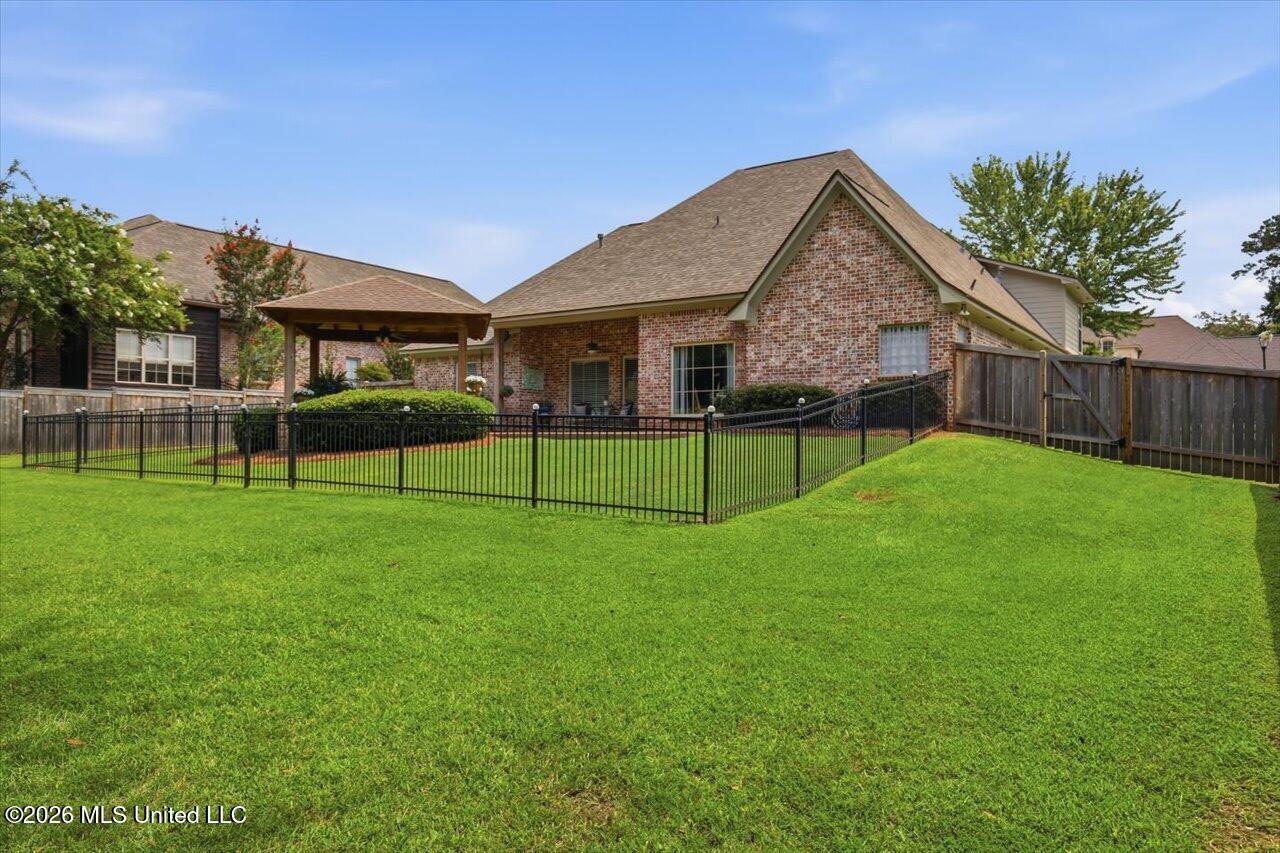 308 Creston Cove Property Photo 51