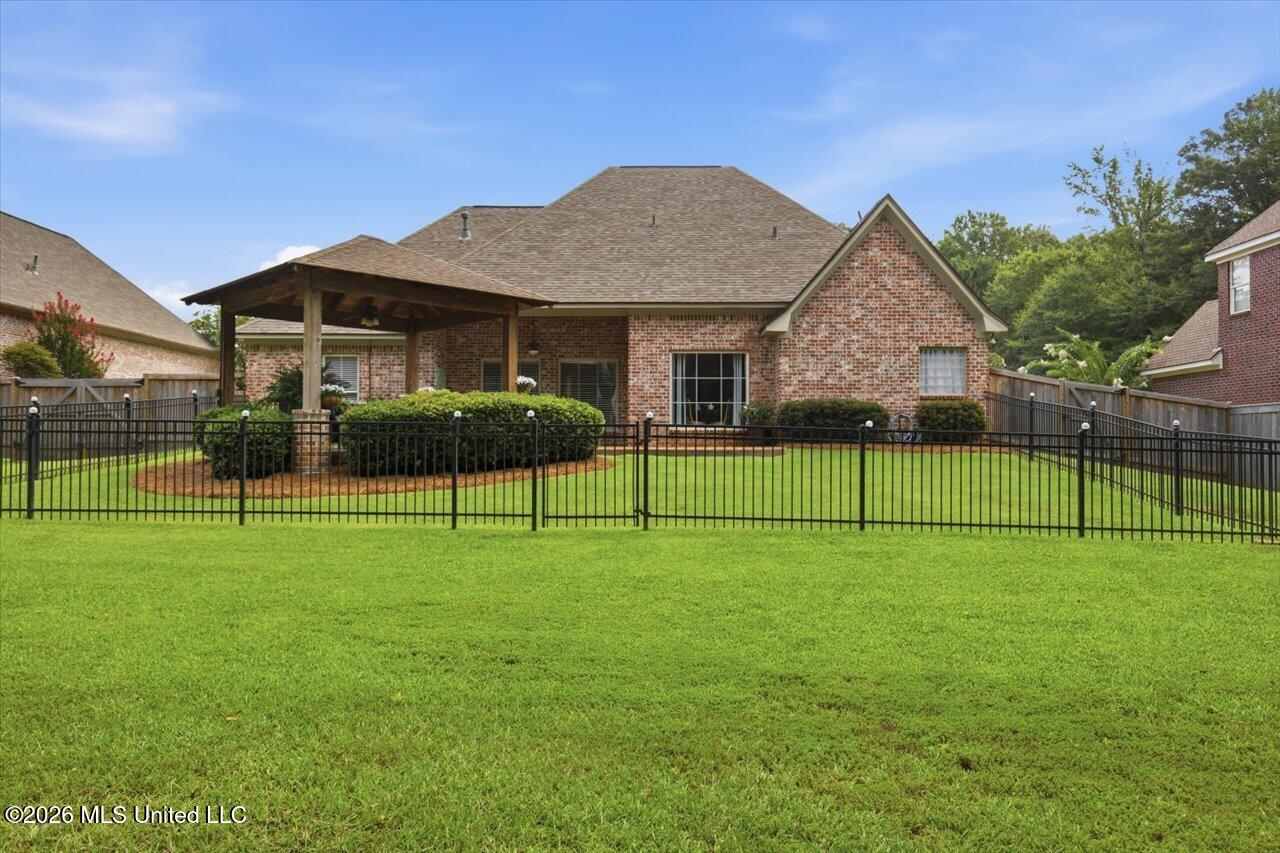 308 Creston Cove Property Photo 53