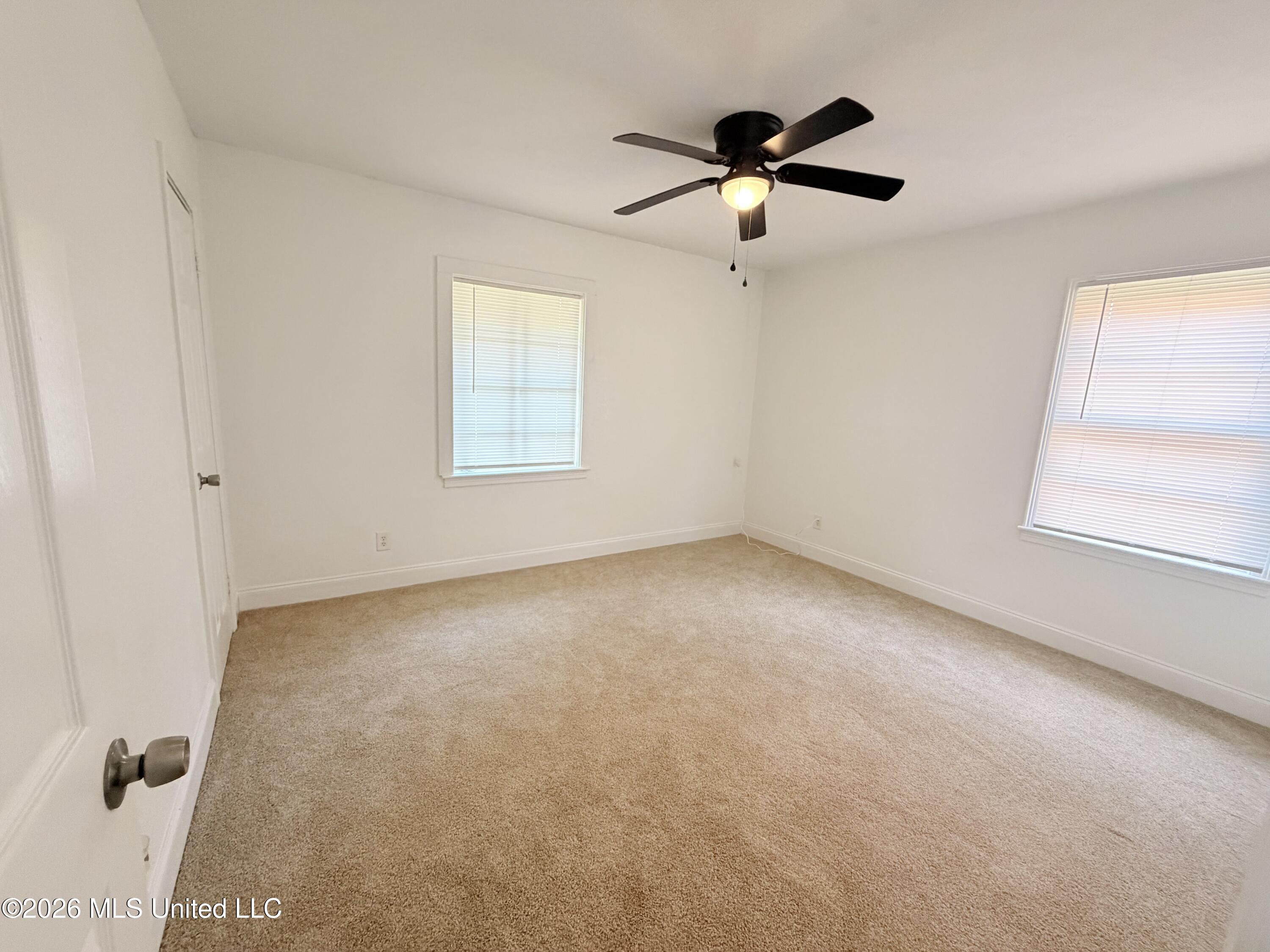 1872 Shady Lane Drive Property Photo 8