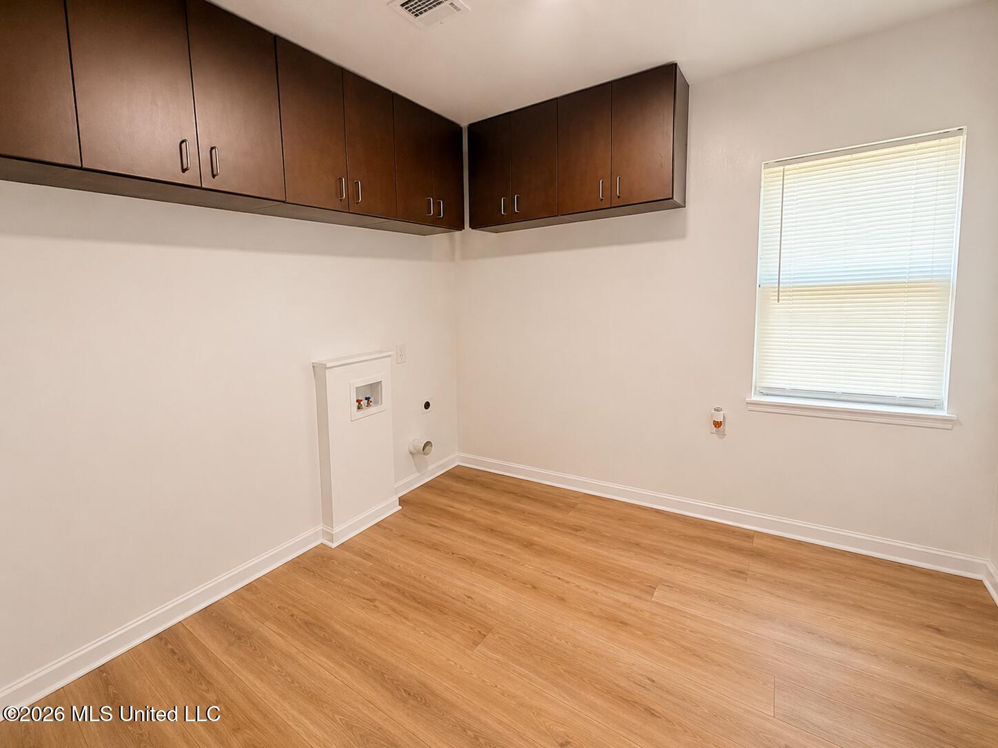 1872 Shady Lane Drive Property Photo 18
