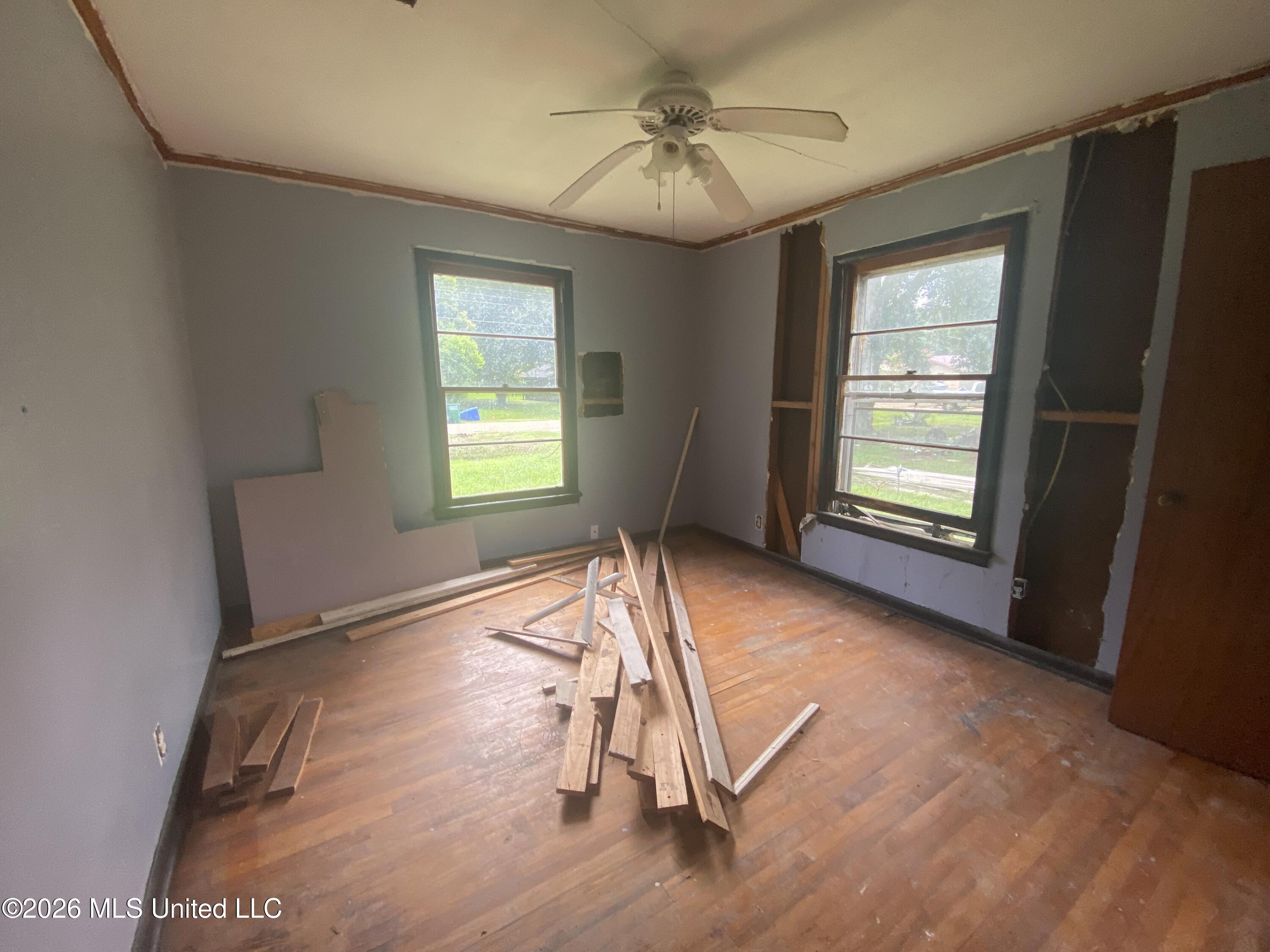 110 Oak Street Property Photo 12