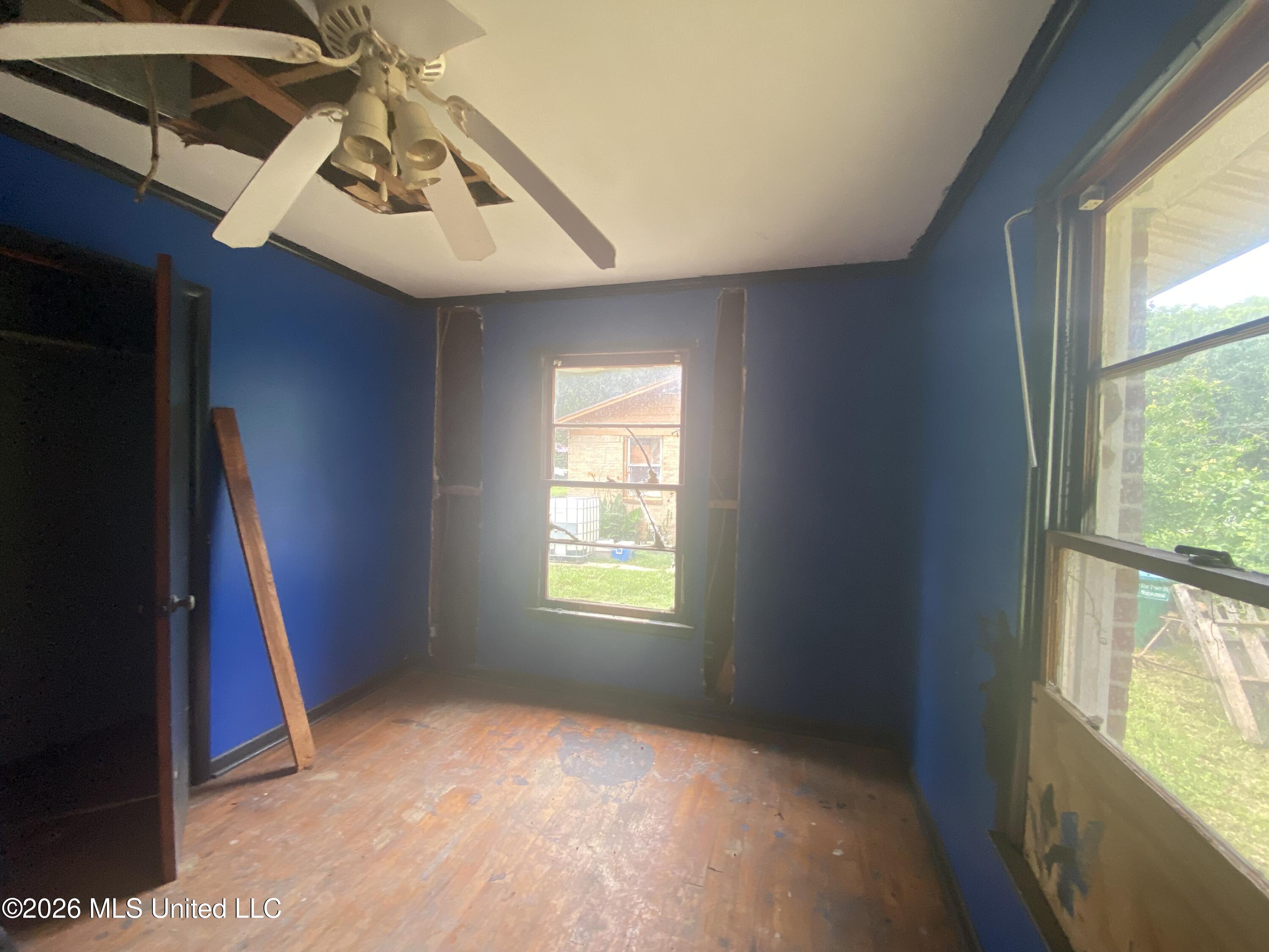 110 Oak Street Property Photo 13