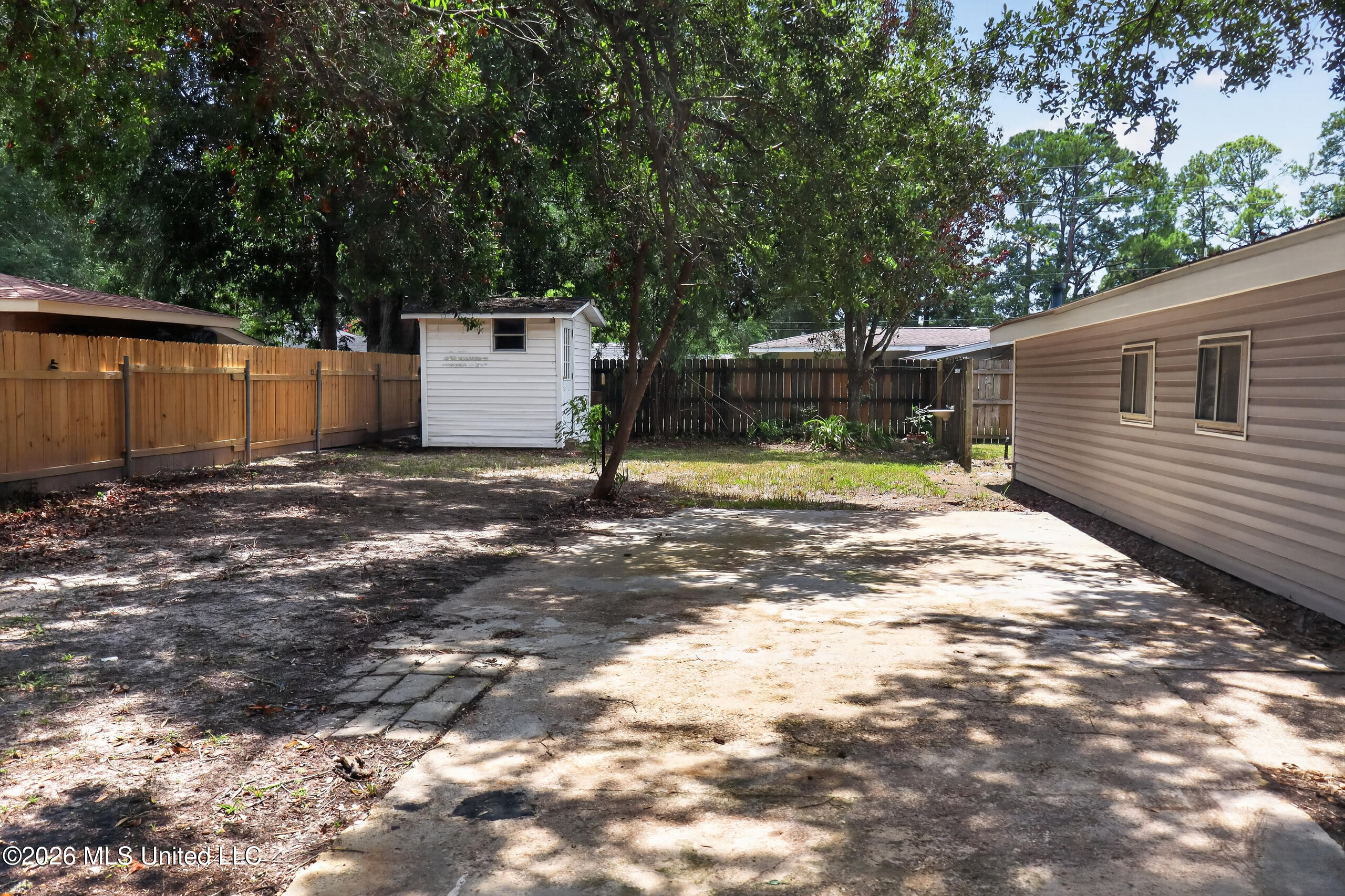 1910 Meadowbrook Street Property Photo 43