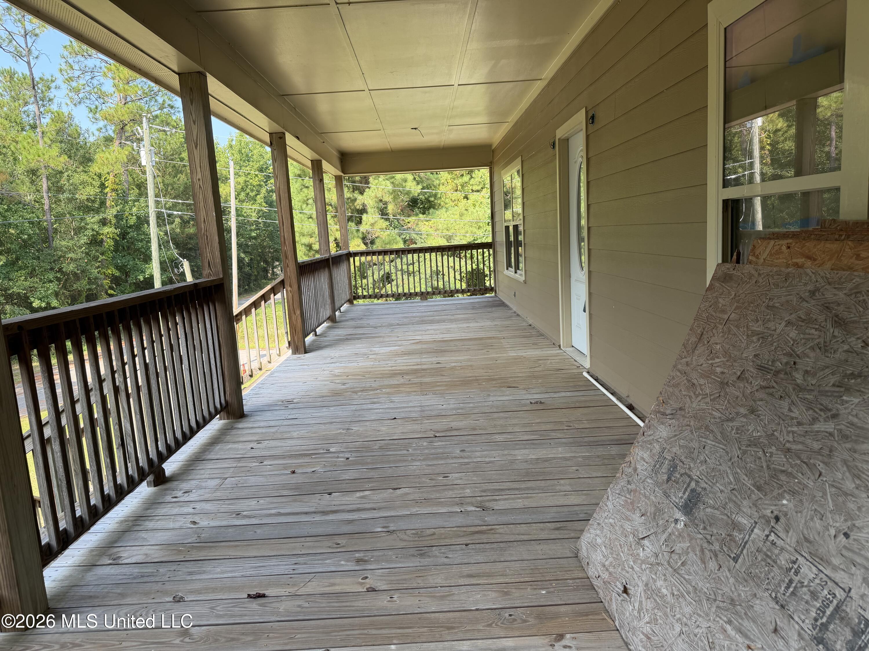 14990 Hummingbird Lane Property Photo 4