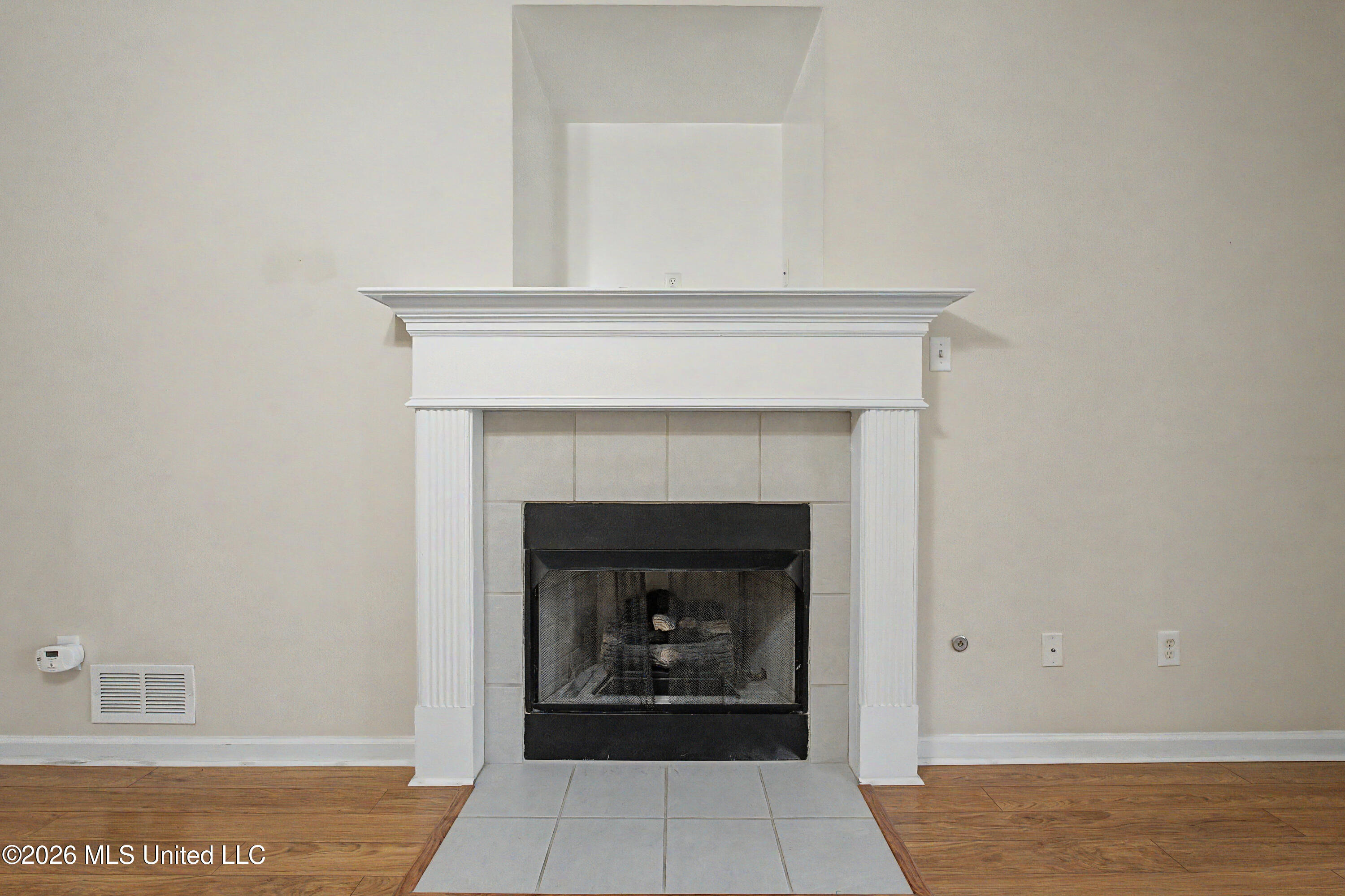 816 Cardinal Lane Property Photo 10