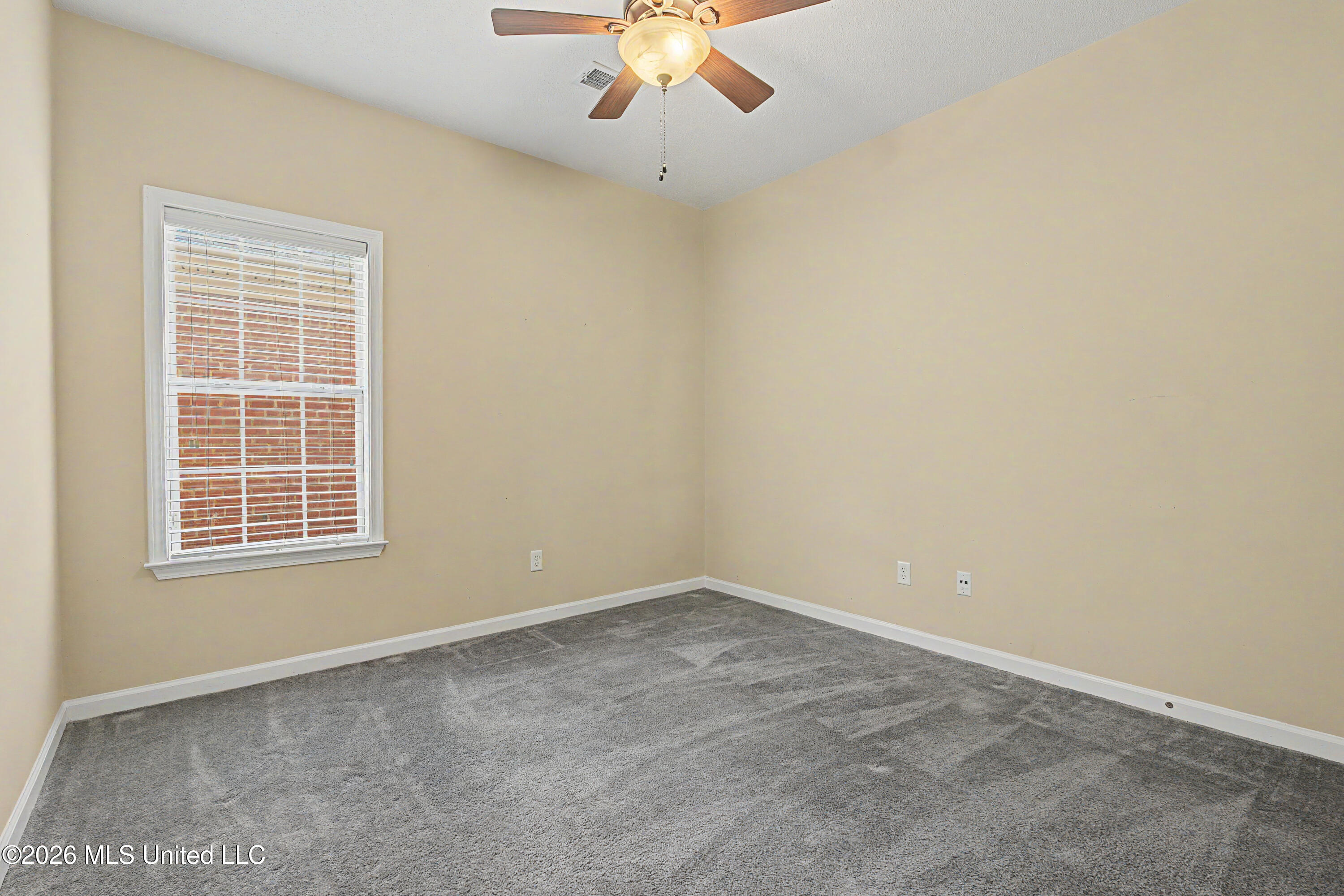 816 Cardinal Lane Property Photo 22
