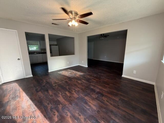 709 Shirley Drive Property Photo 2