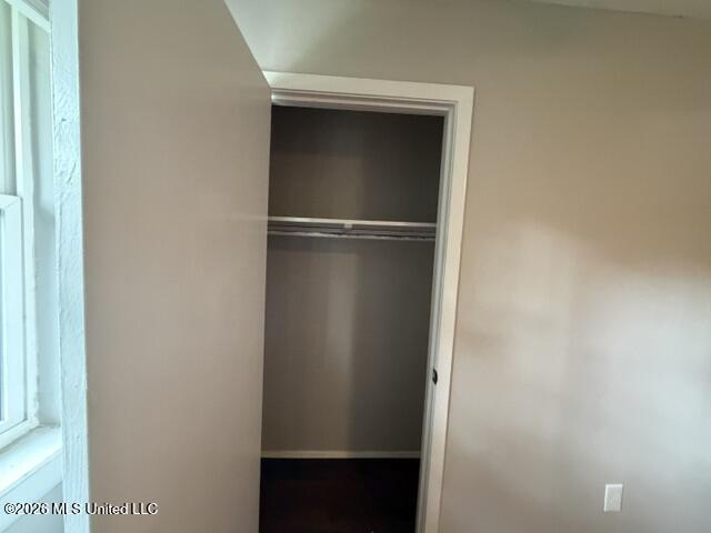 709 Shirley Drive Property Photo 6