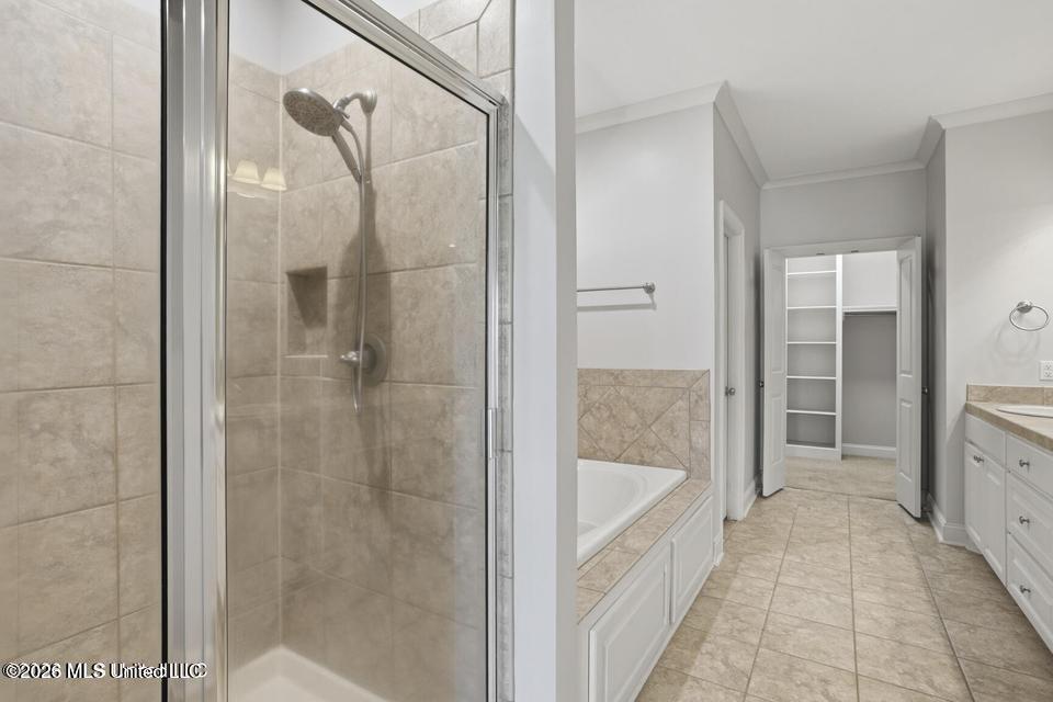 108 Martinique Drive Property Photo 37