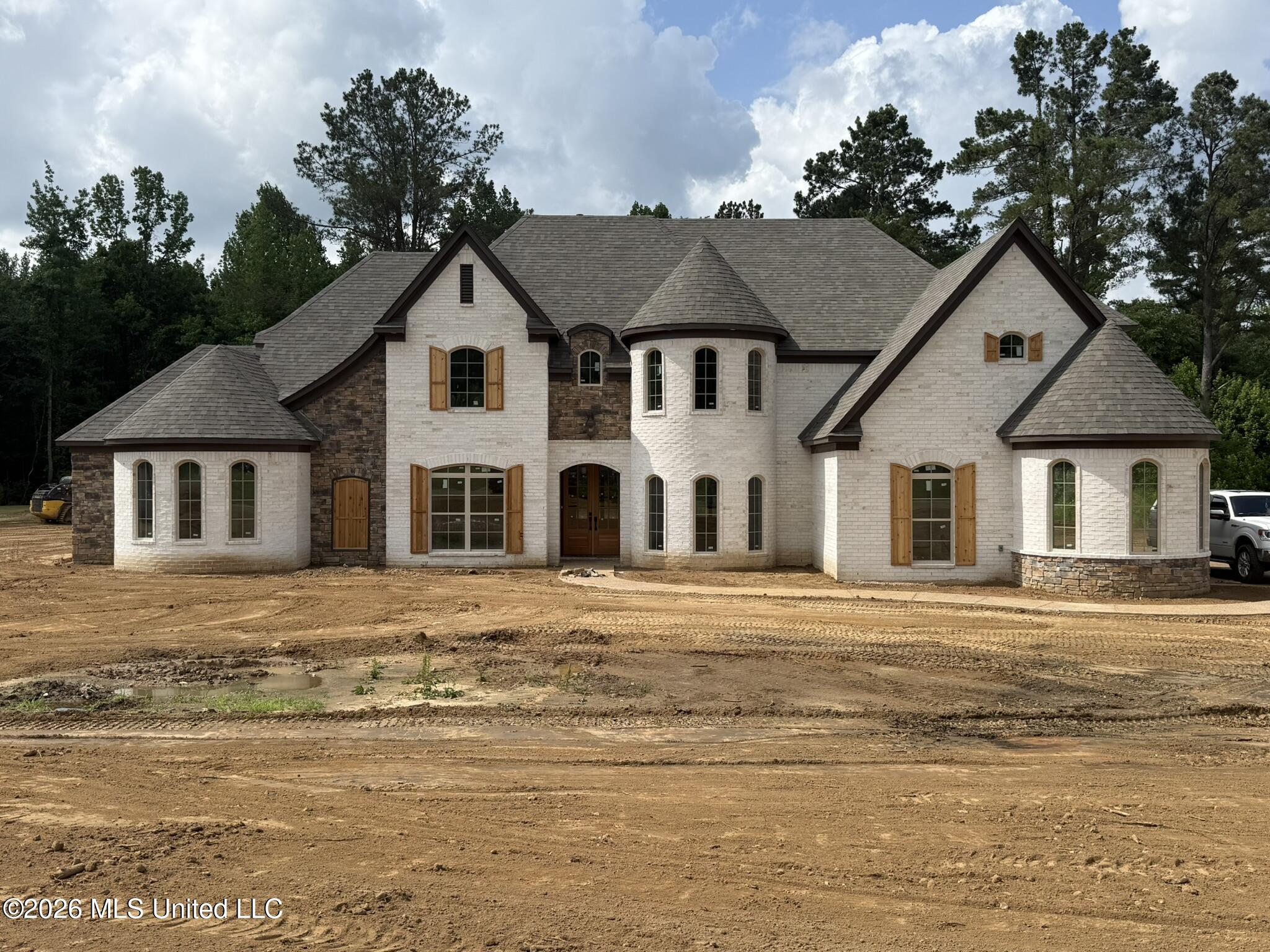 84 Live Oaks Drive Property Photo 1