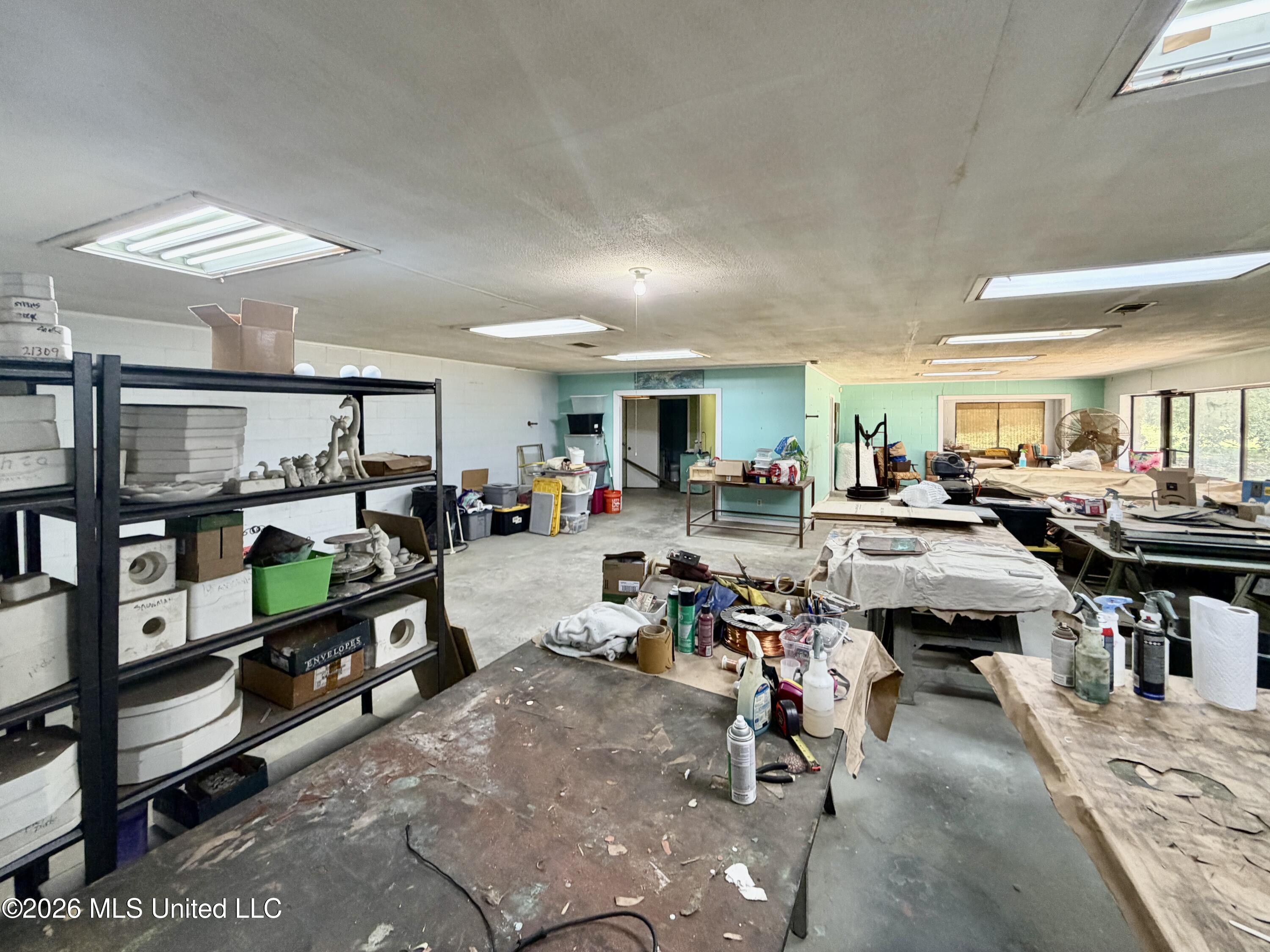 1125 Clinton-tinnin Road Property Photo 6