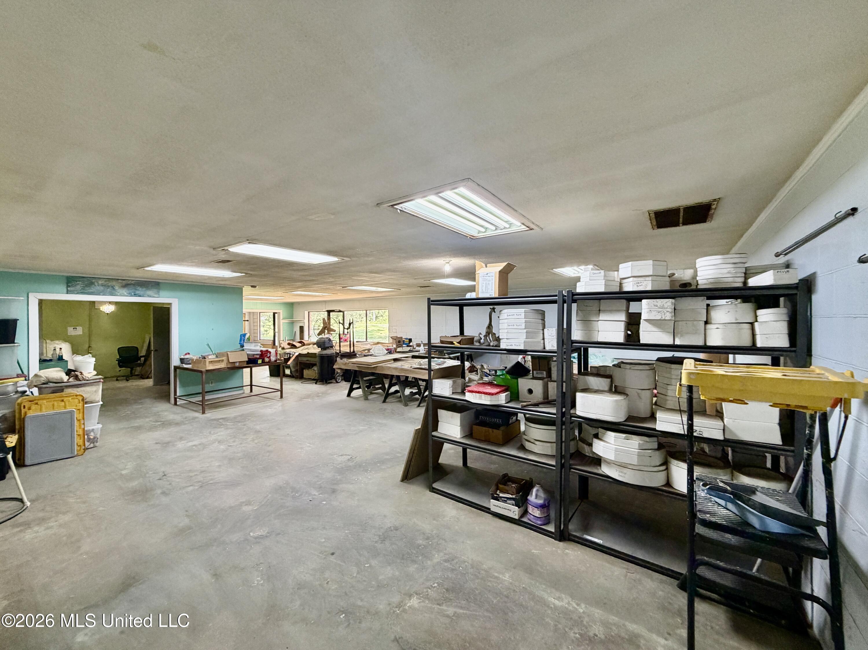 1125 Clinton-tinnin Road Property Photo 15