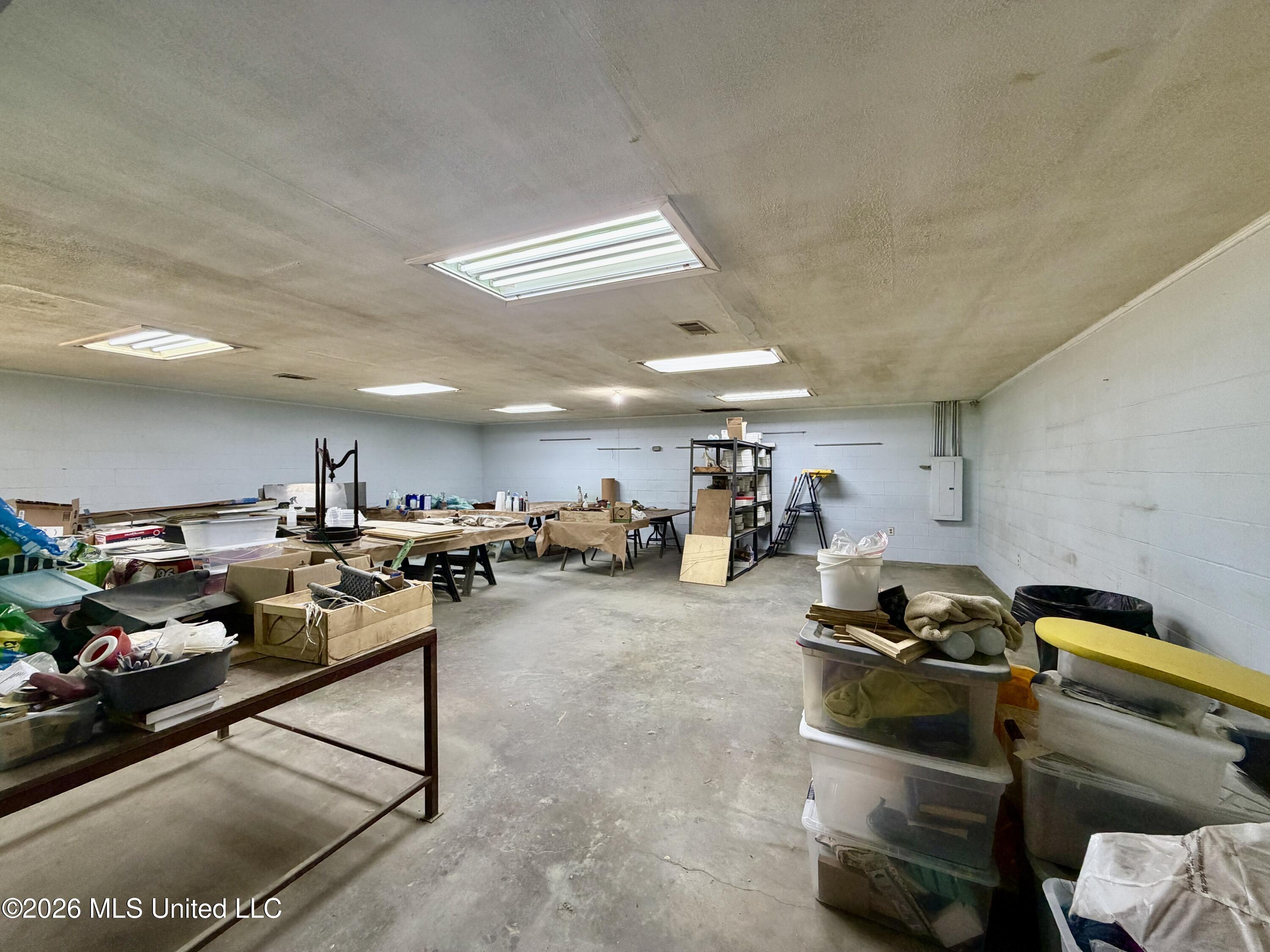 1125 Clinton-tinnin Road Property Photo 19