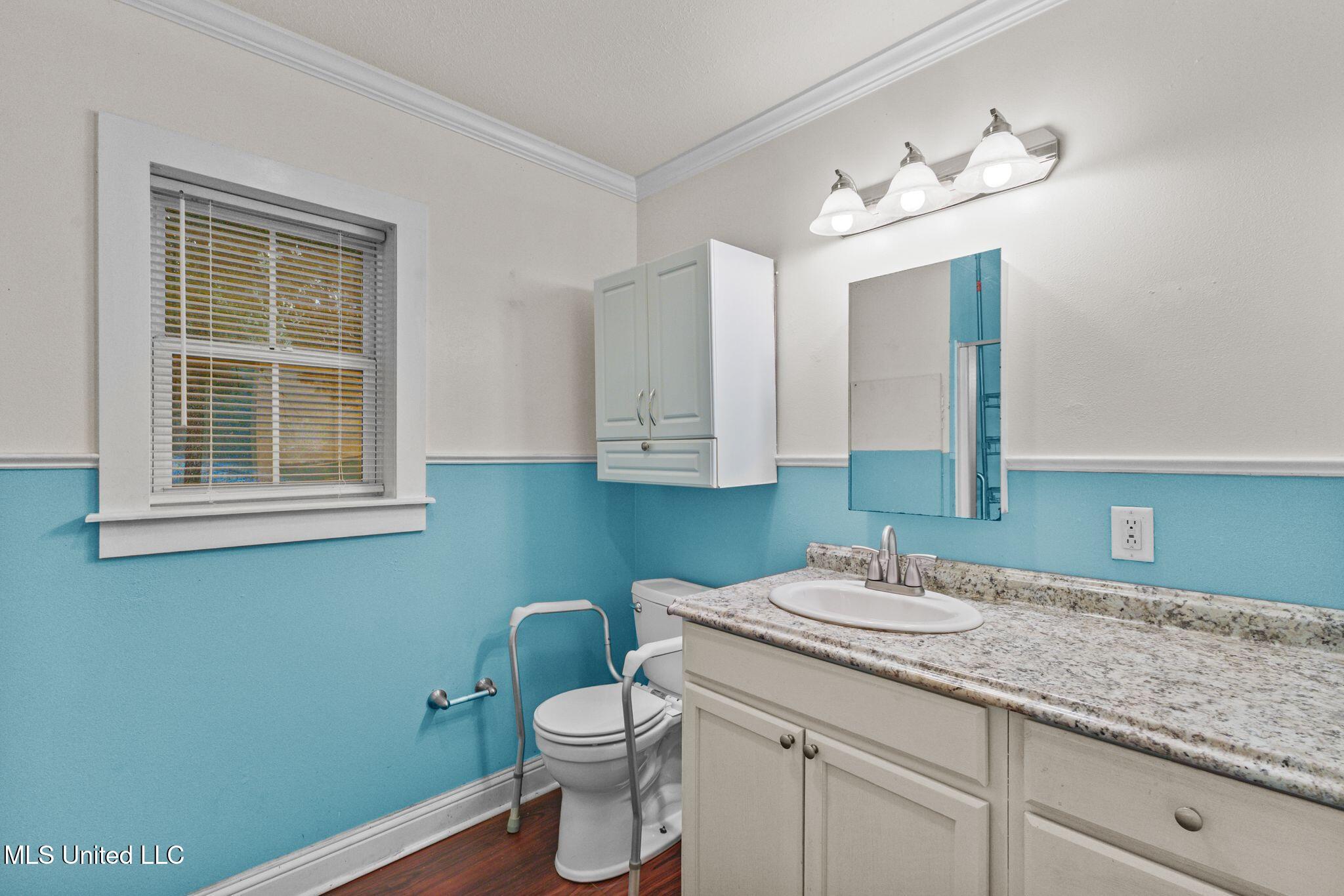 533 E College Avenue Property Photo 15
