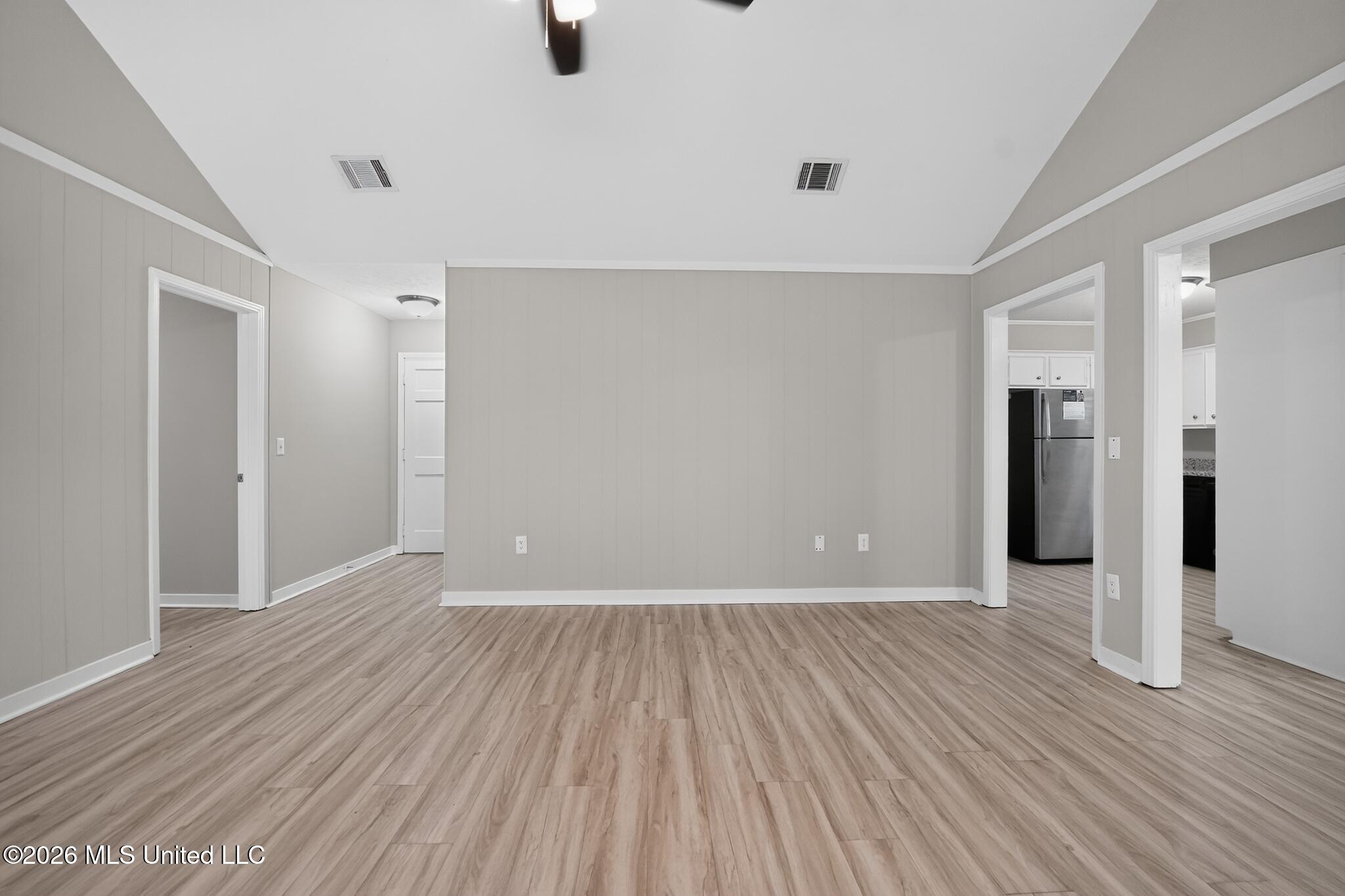334 E Timber Ridge Court Property Photo 4