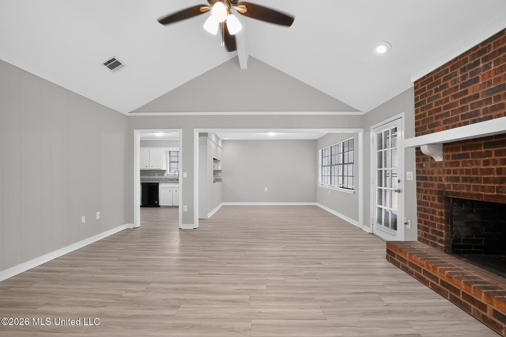 334 E Timber Ridge Court Property Photo 5