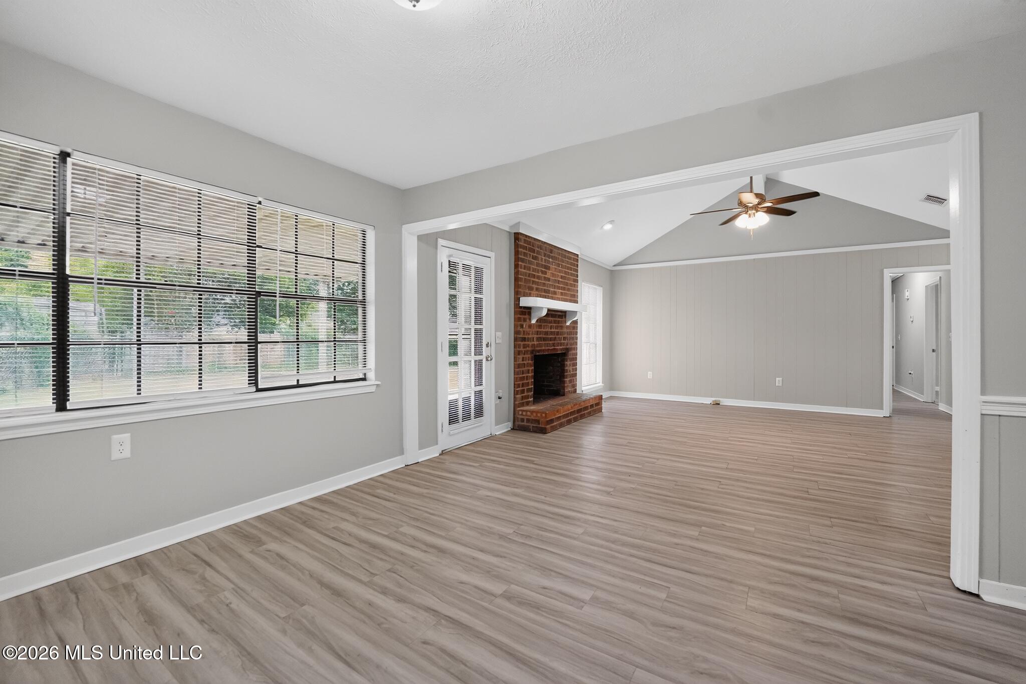 334 E Timber Ridge Court Property Photo 6