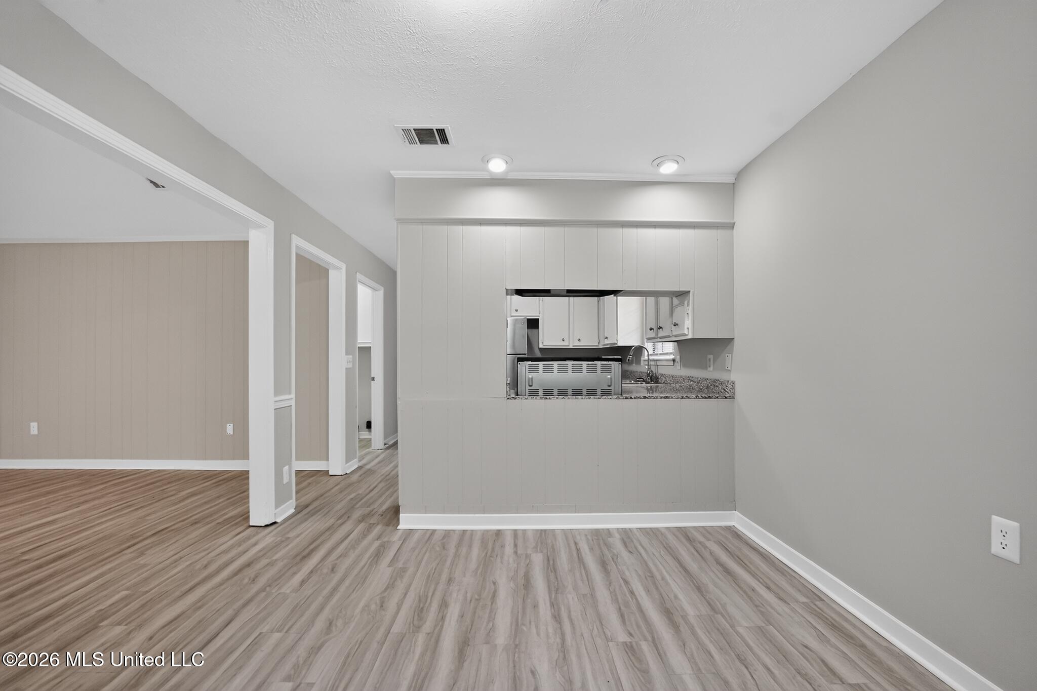 334 E Timber Ridge Court Property Photo 10