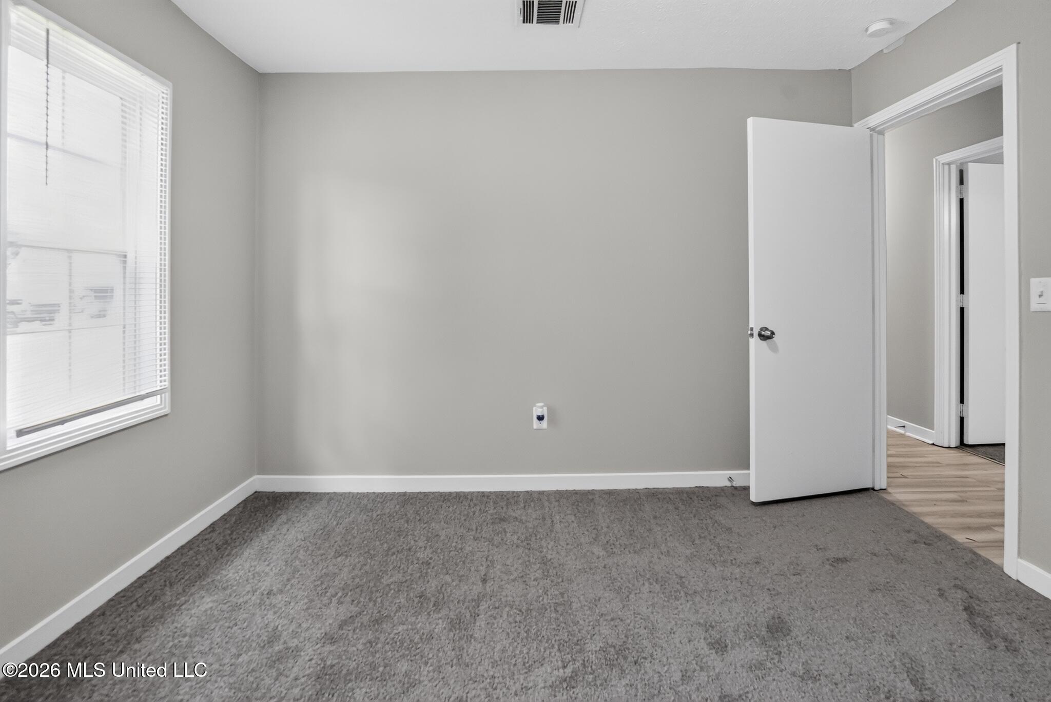 334 E Timber Ridge Court Property Photo 13