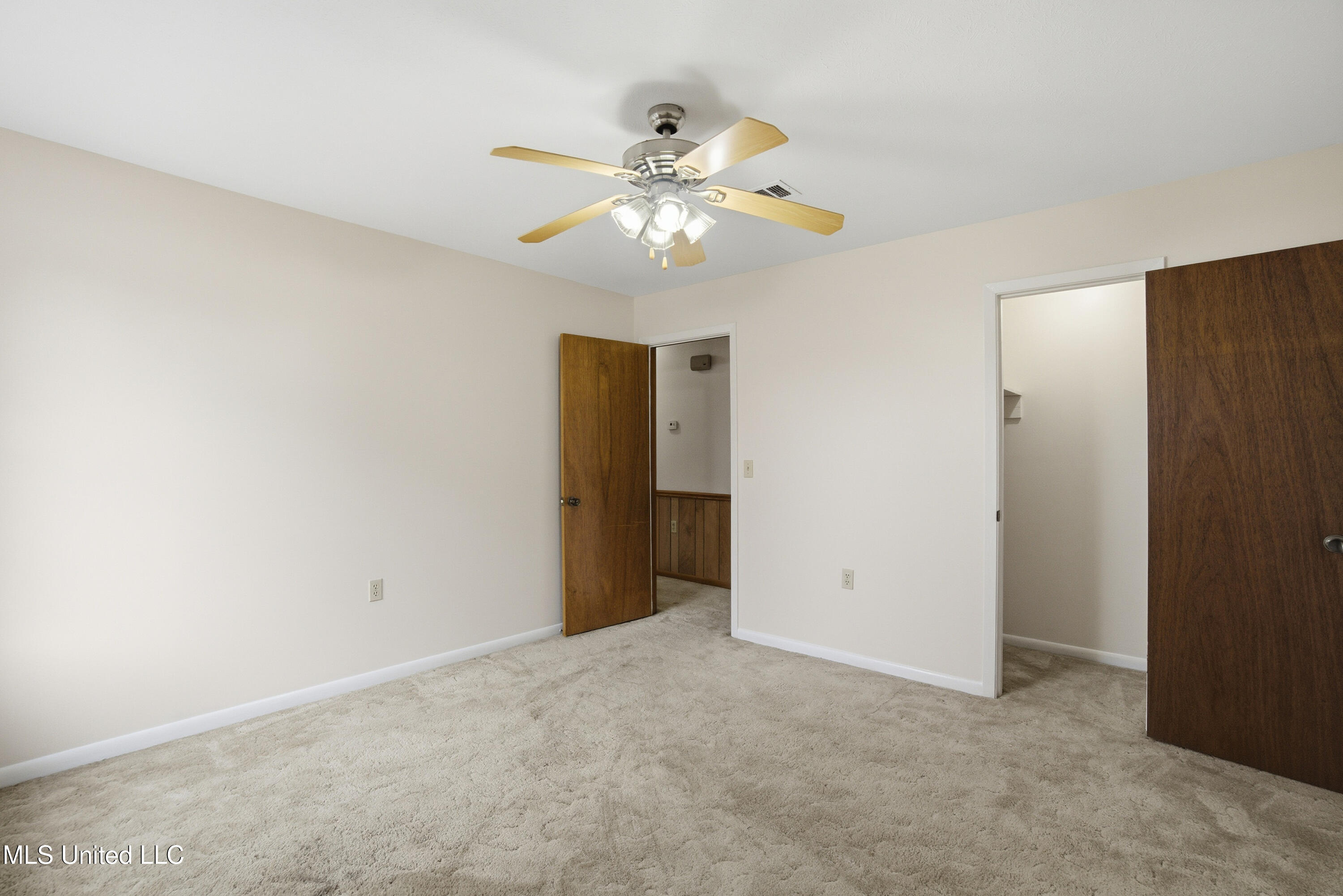 1120 Se 4th Street Property Photo 12