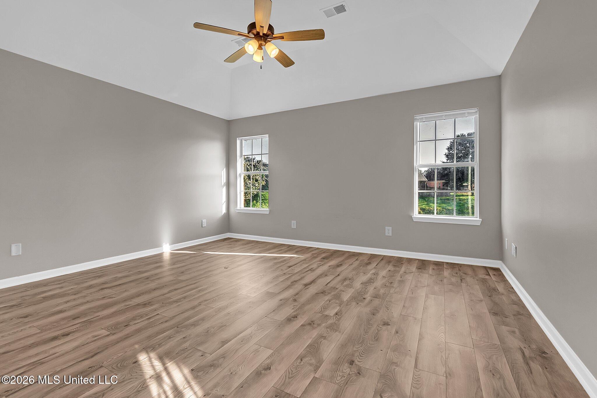 9158 Lakeside Drive Property Photo 9