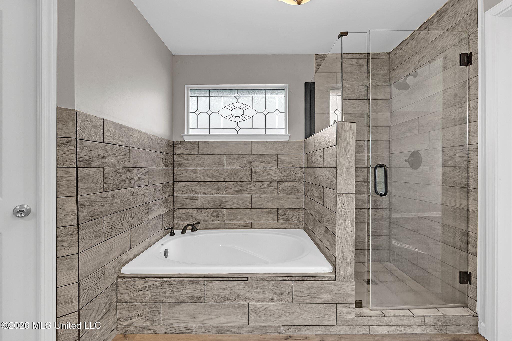9158 Lakeside Drive Property Photo 11
