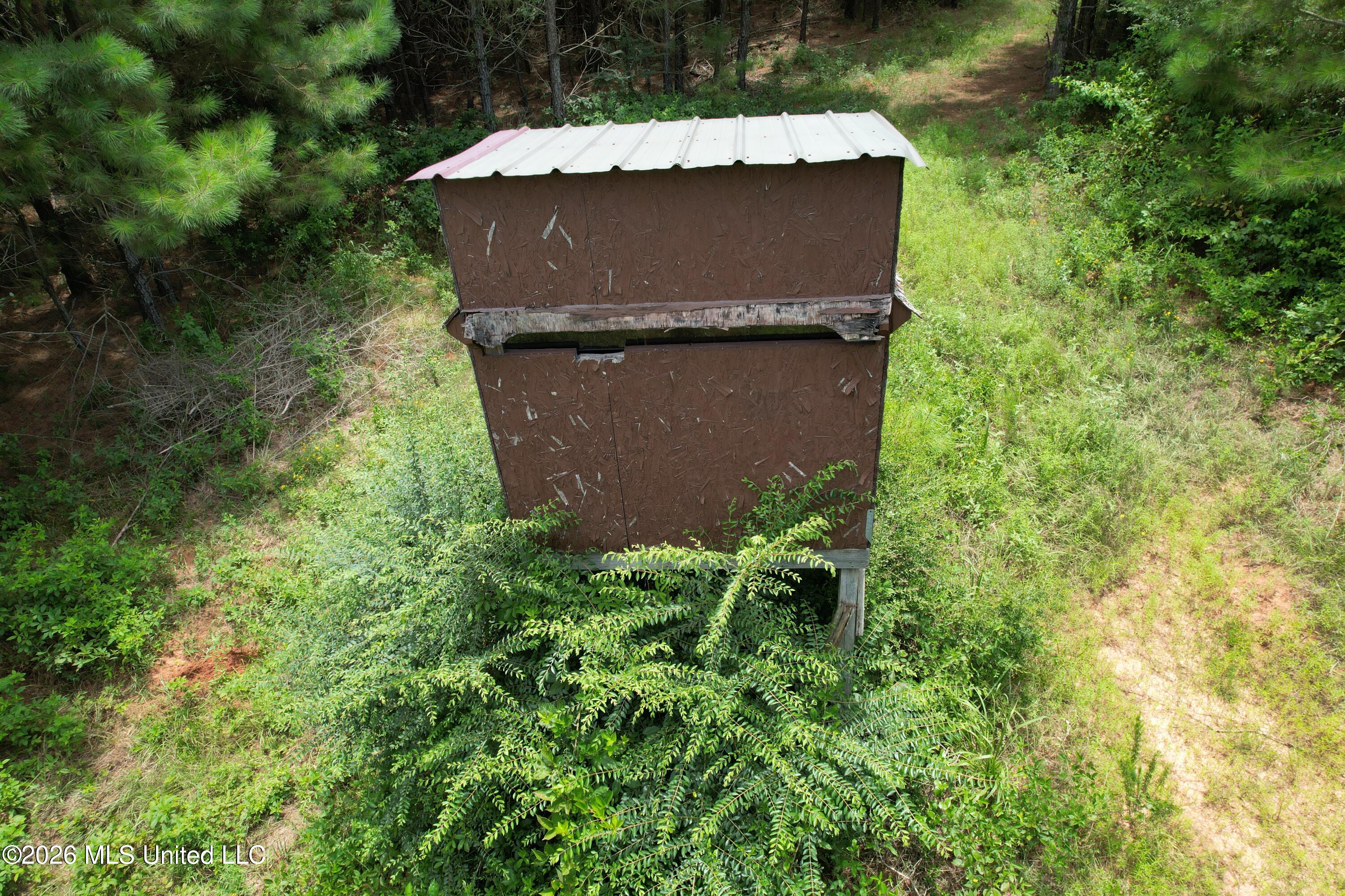 Smith County Road Property Photo 8