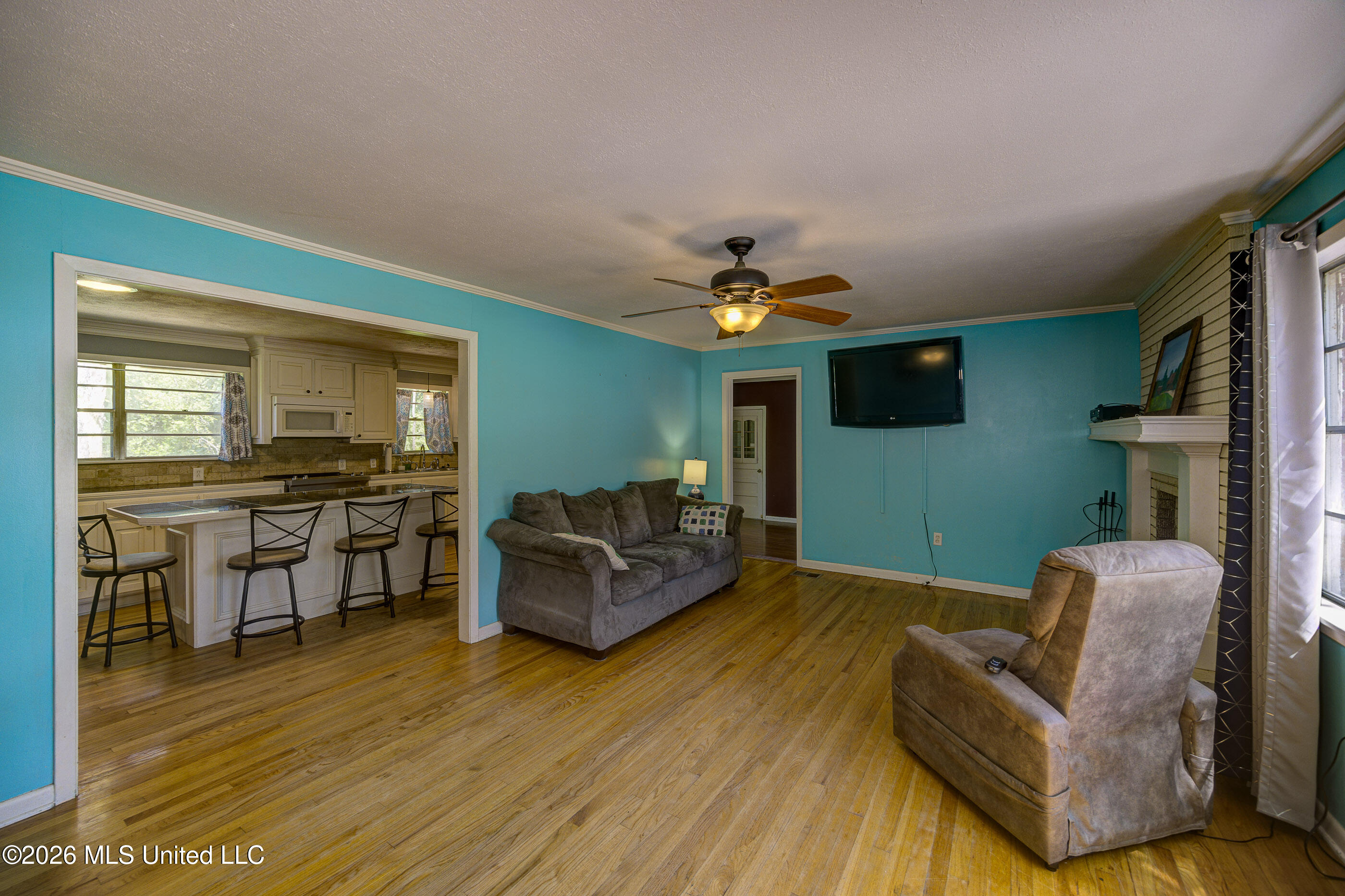 101 Colonial Drive Property Photo 4