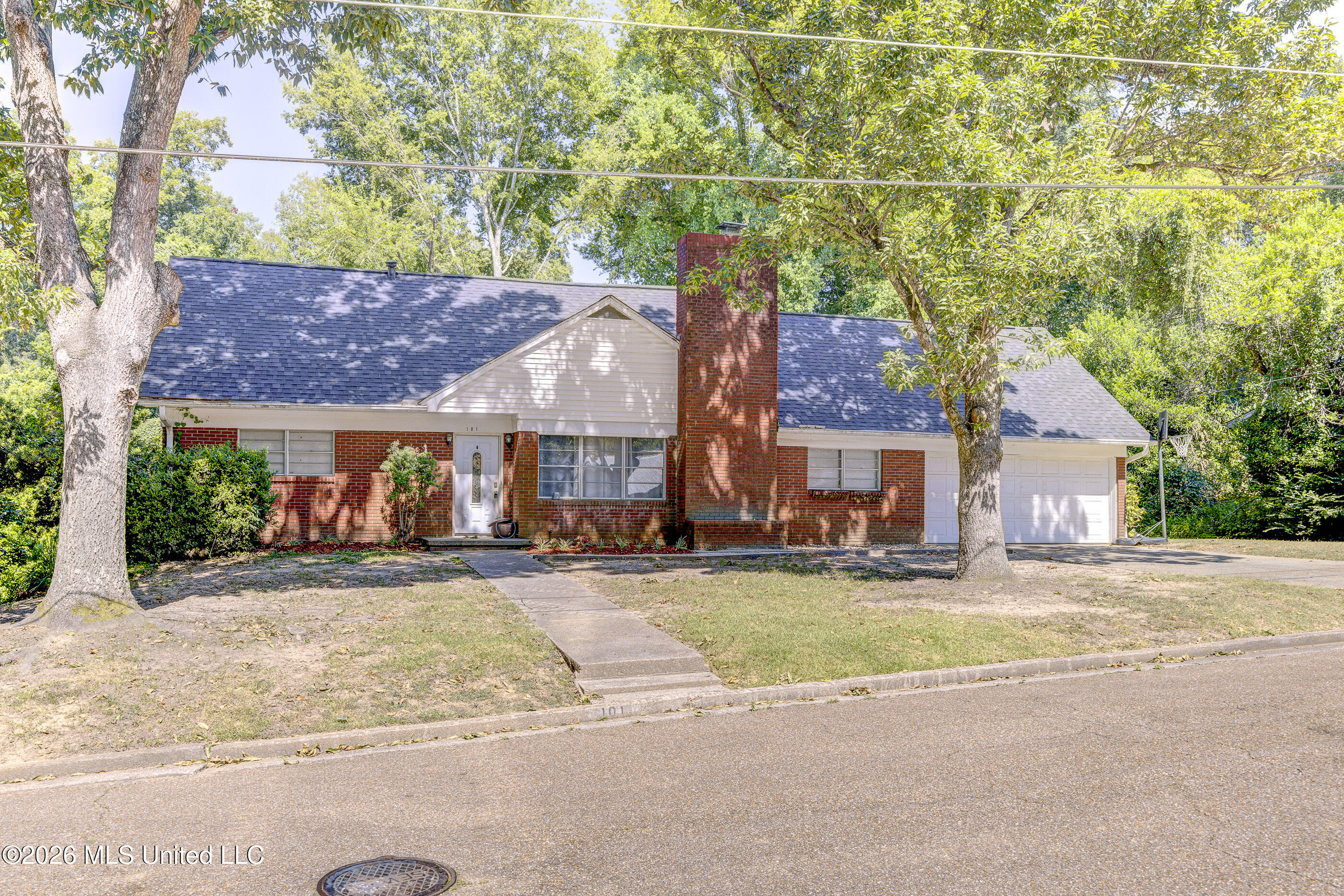 101 Colonial Drive Property Photo 46