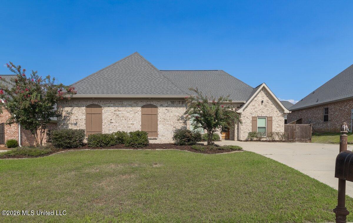 609 Gloucester Way Property Photo 4
