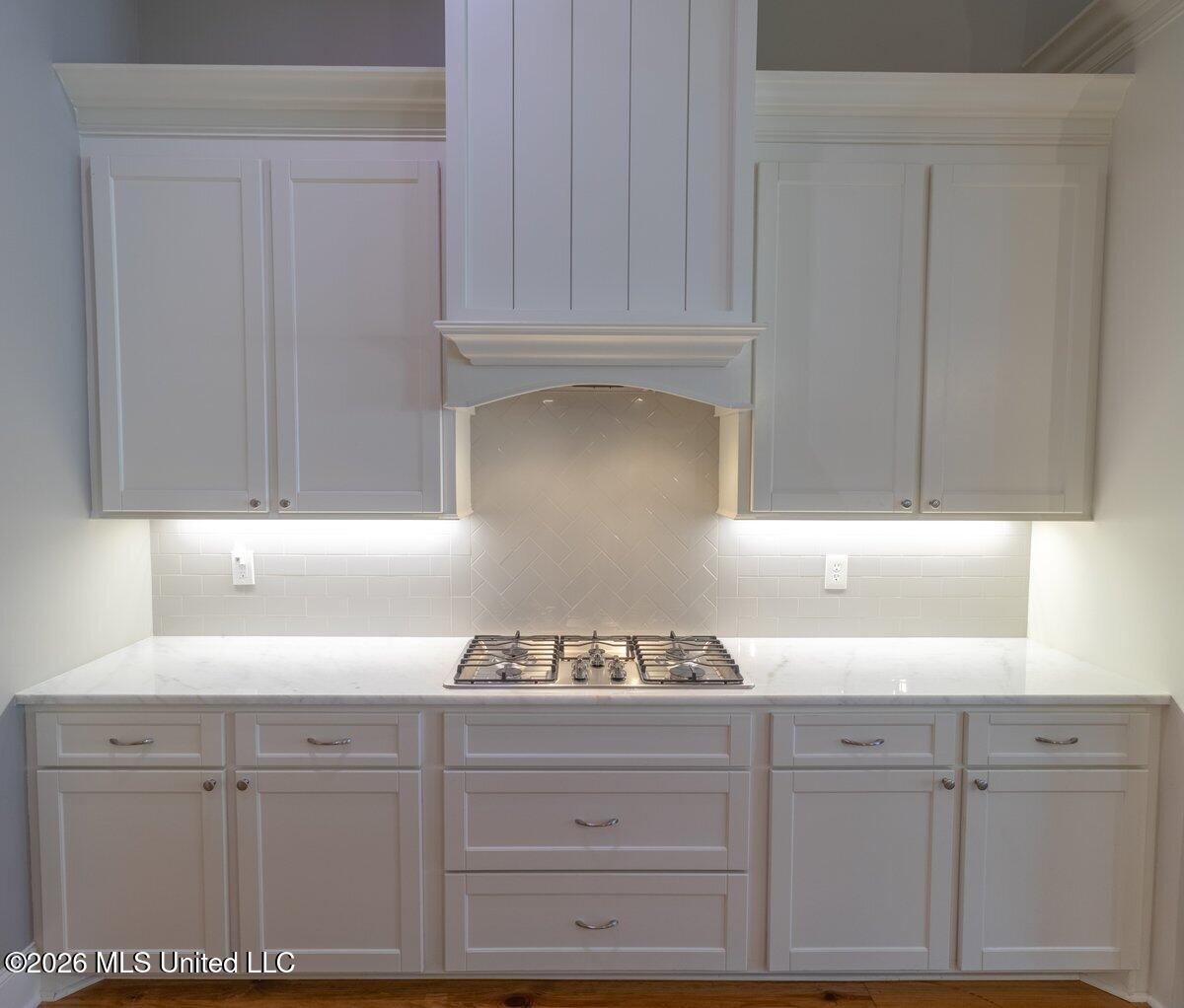 609 Gloucester Way Property Photo 7