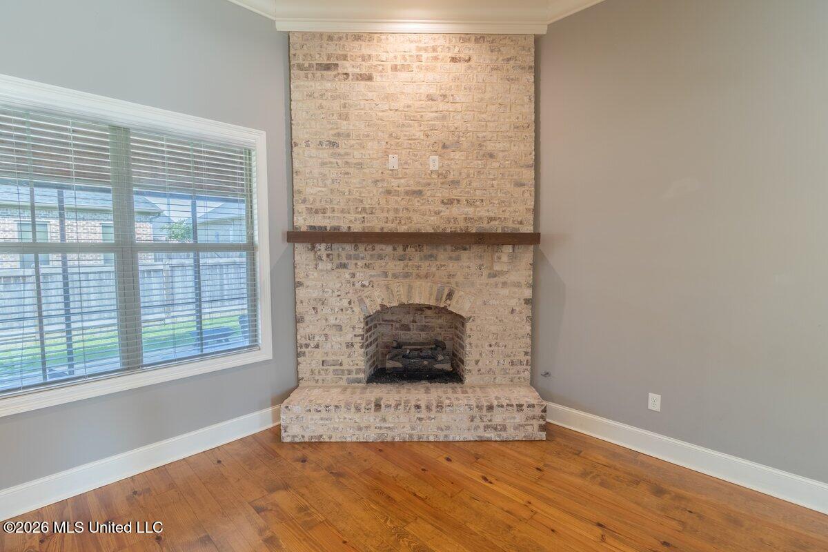 609 Gloucester Way Property Photo 8