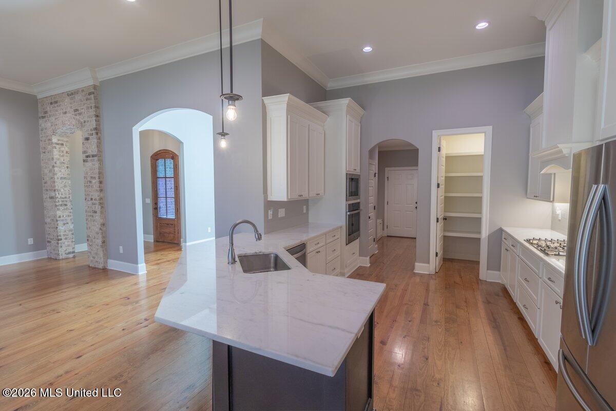 609 Gloucester Way Property Photo 9