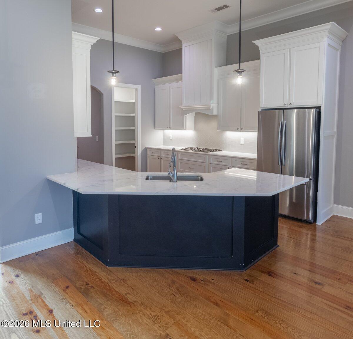 609 Gloucester Way Property Photo 10
