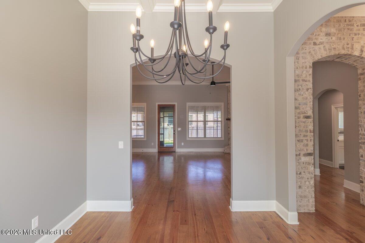 609 Gloucester Way Property Photo 24