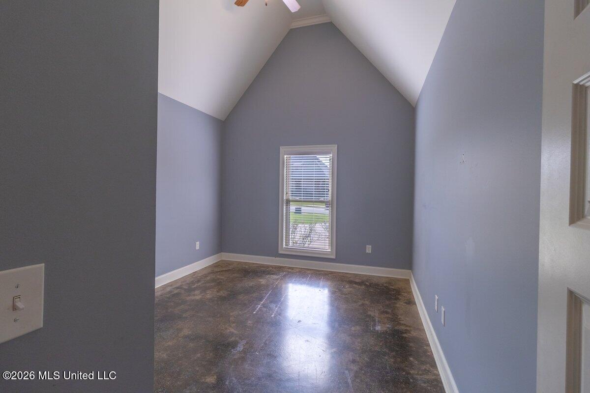 609 Gloucester Way Property Photo 27