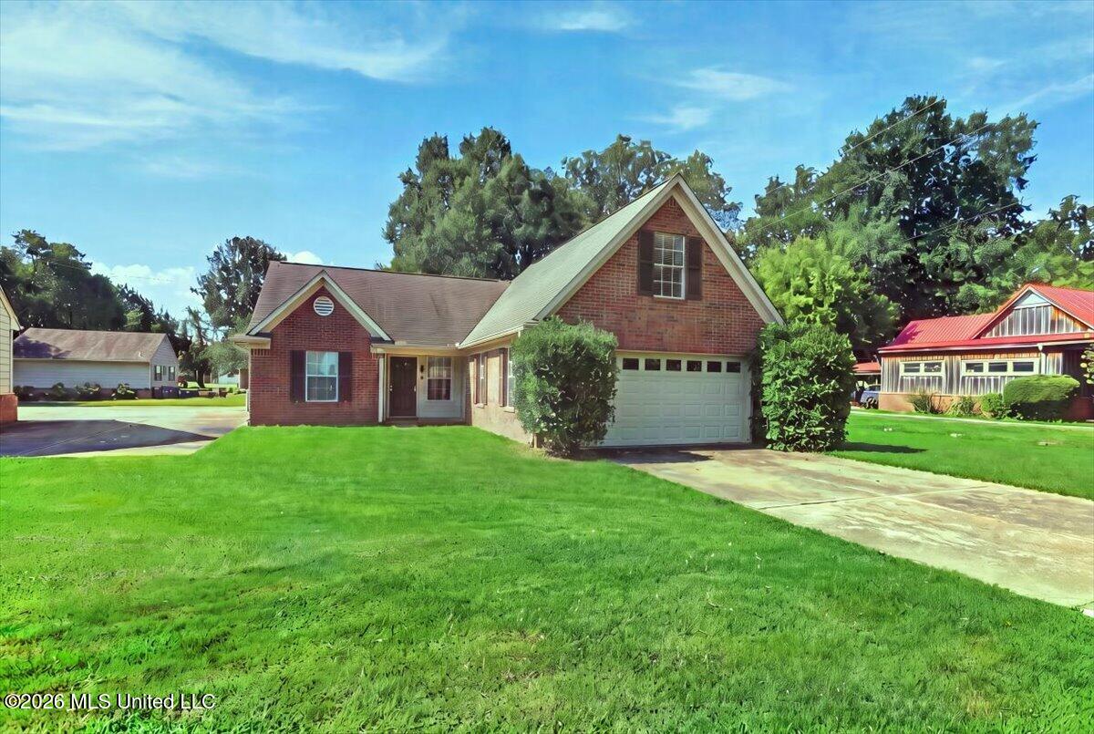 1744 Old Commerce Road Property Photo 2