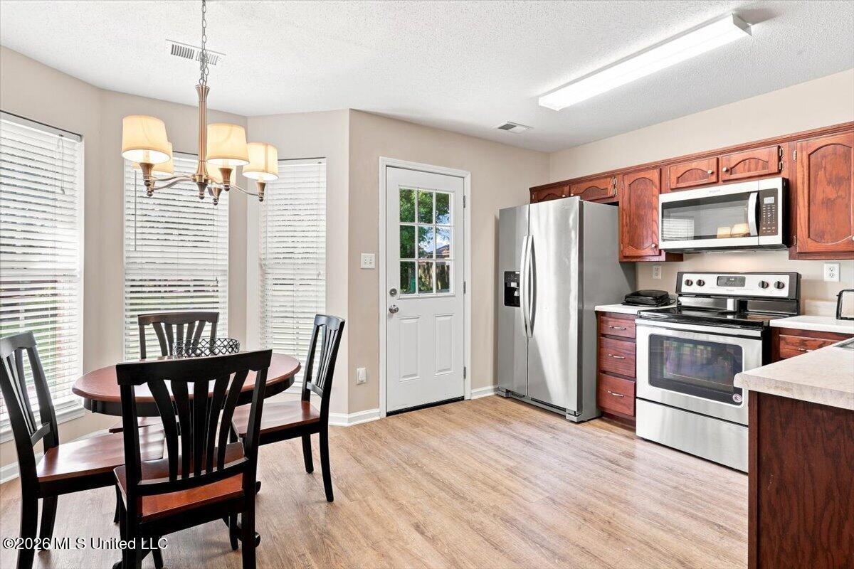 1744 Old Commerce Road Property Photo 18