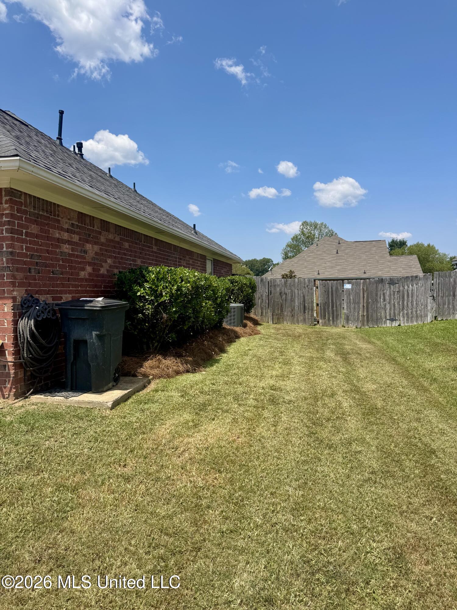 109 Evergreen Way Property Photo 6