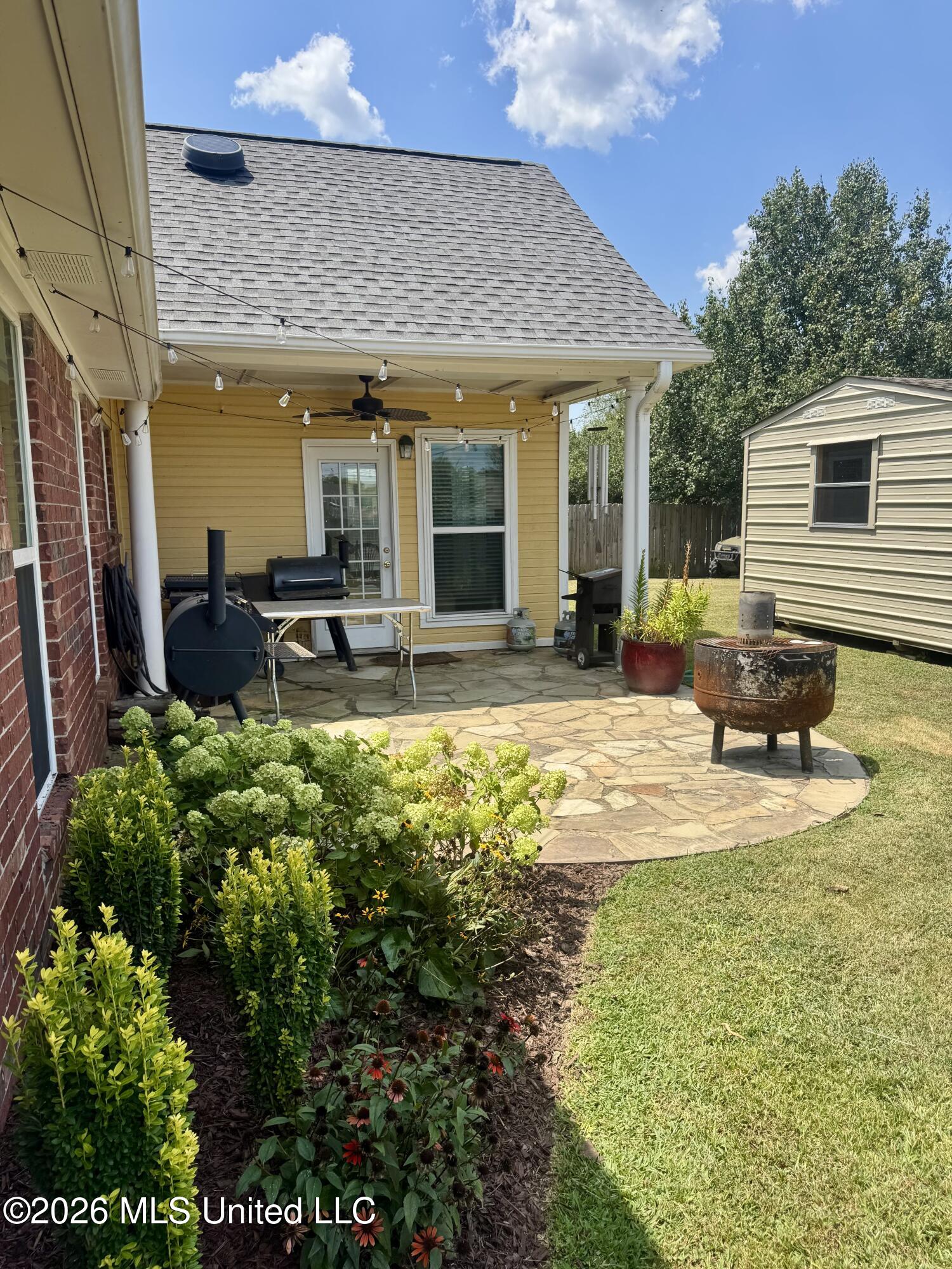 109 Evergreen Way Property Photo 7