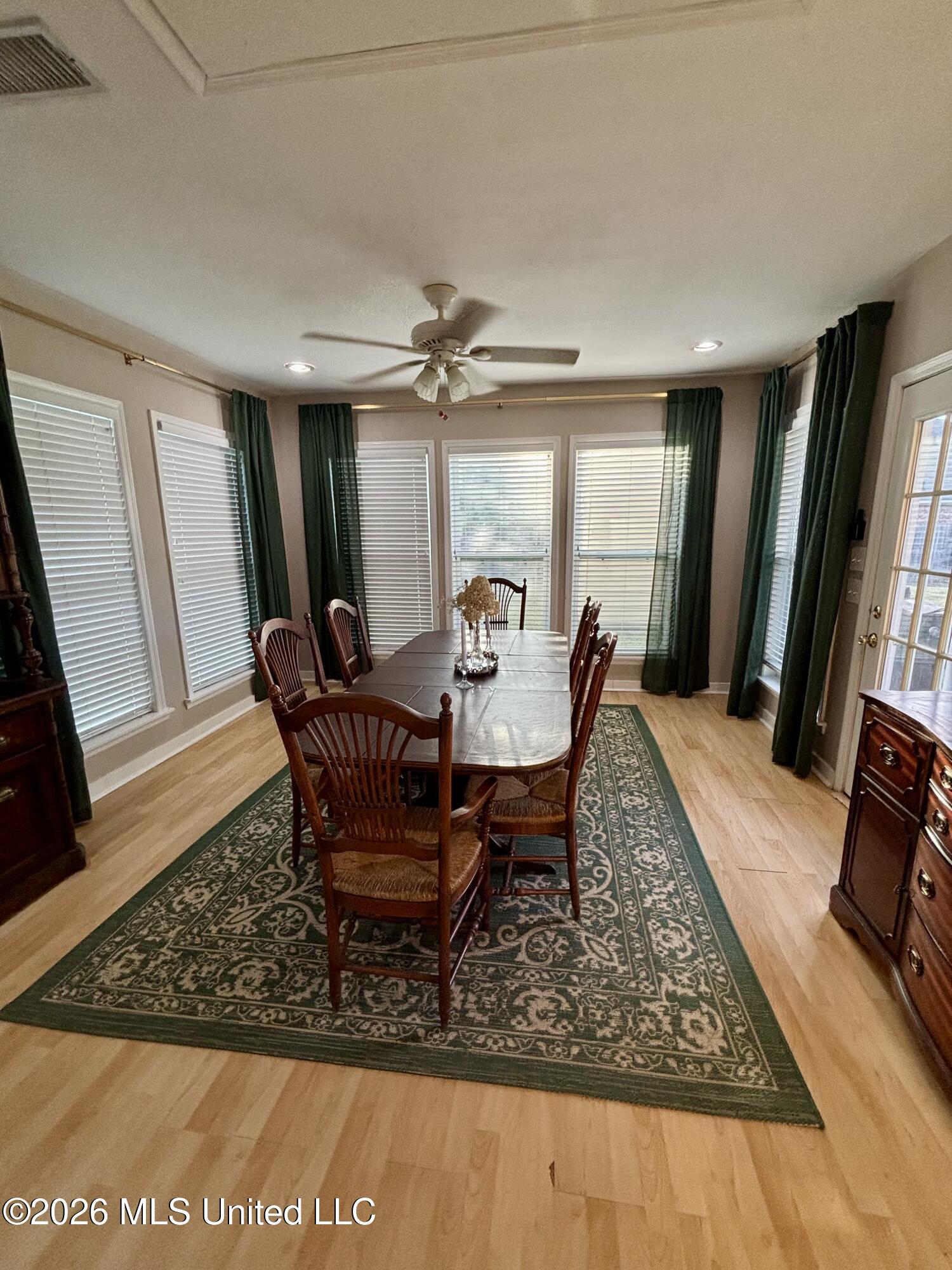 109 Evergreen Way Property Photo 15