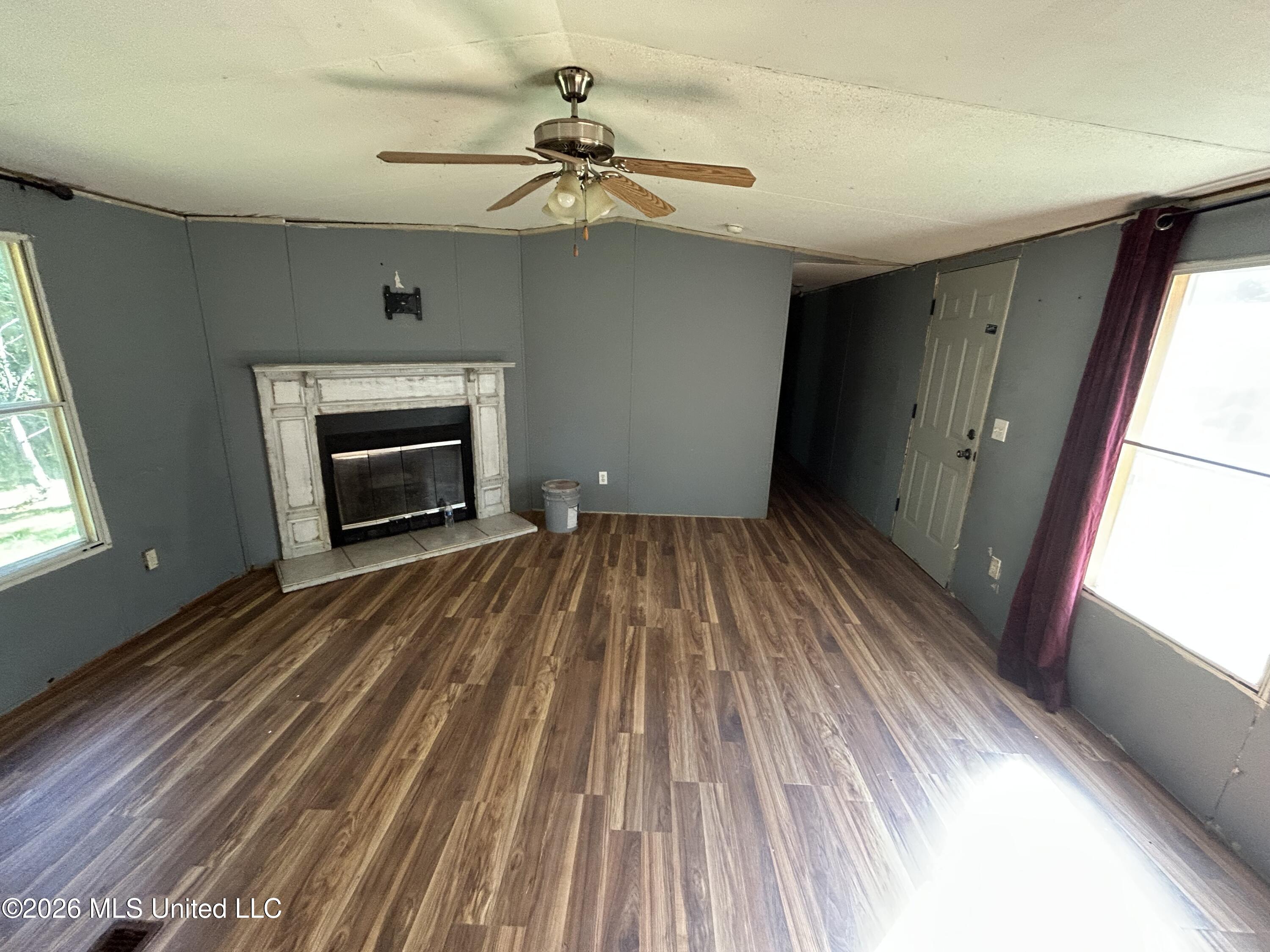724 Mt Zion Road Property Photo 4