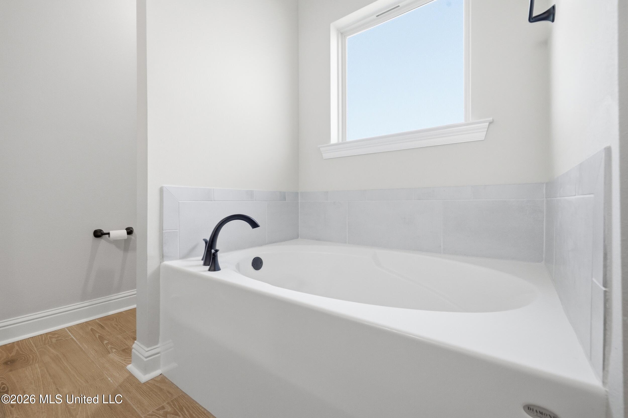 880 Leeward Drive Property Photo 18