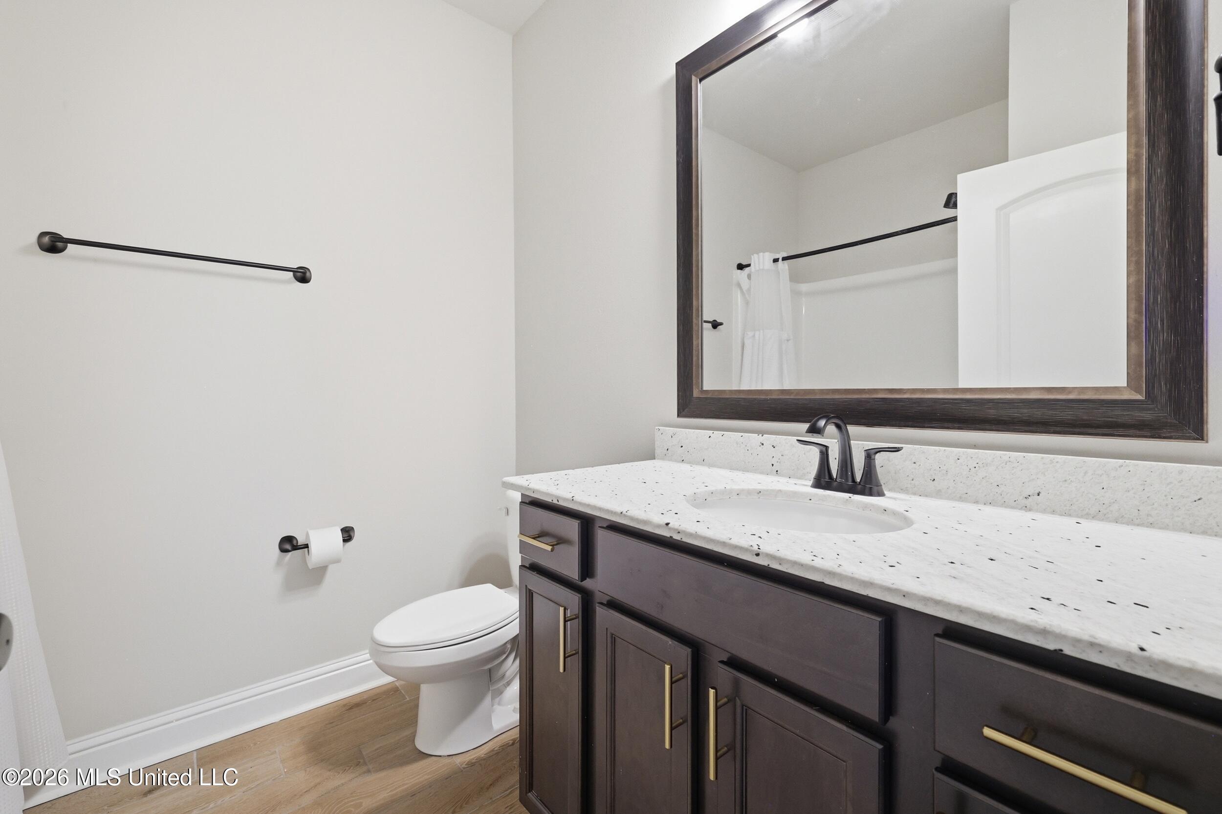 880 Leeward Drive Property Photo 24