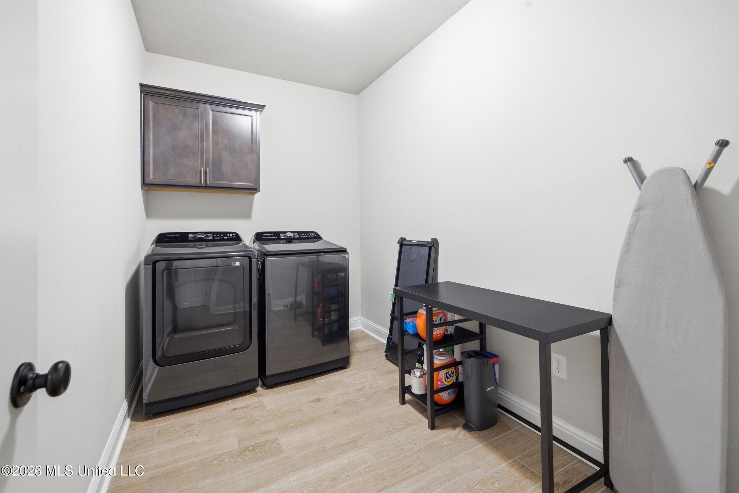 880 Leeward Drive Property Photo 26