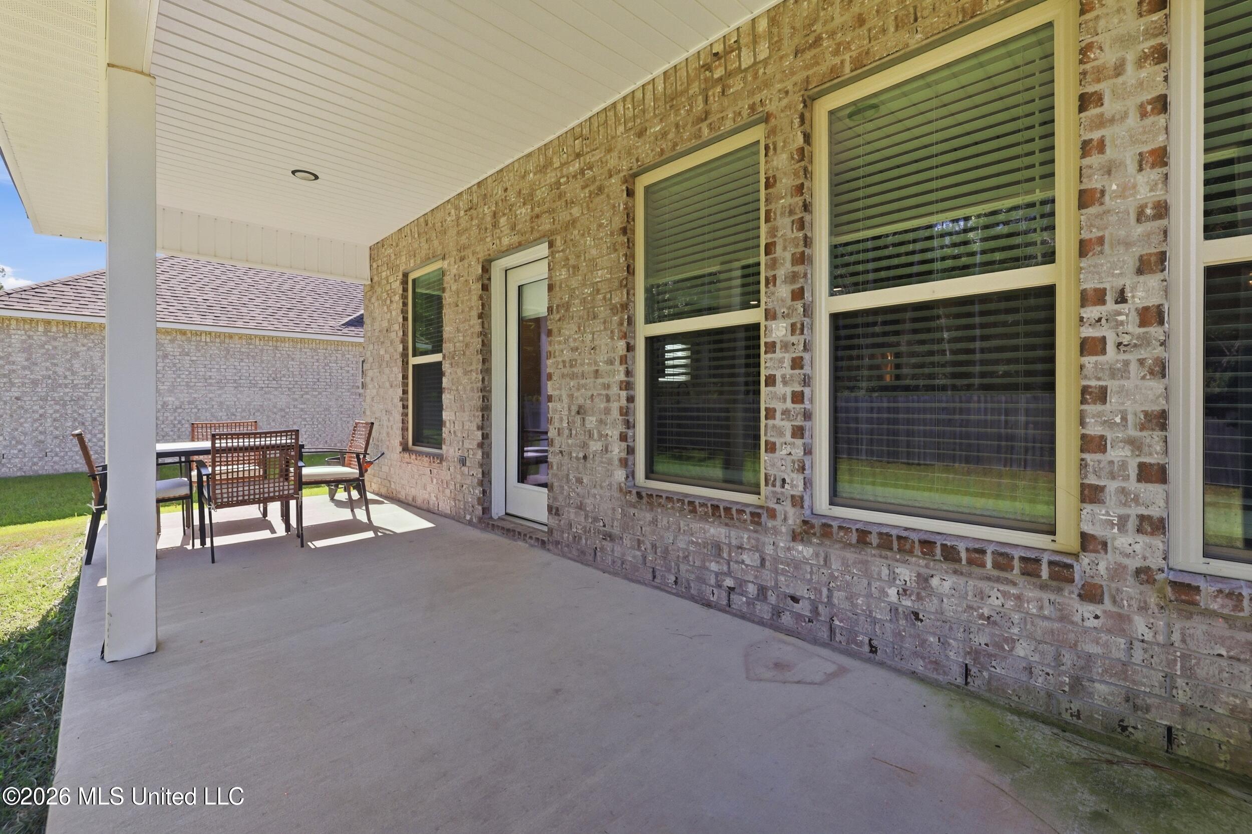 880 Leeward Drive Property Photo 28