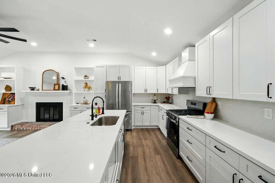280 Bobby Lane Property Photo 5