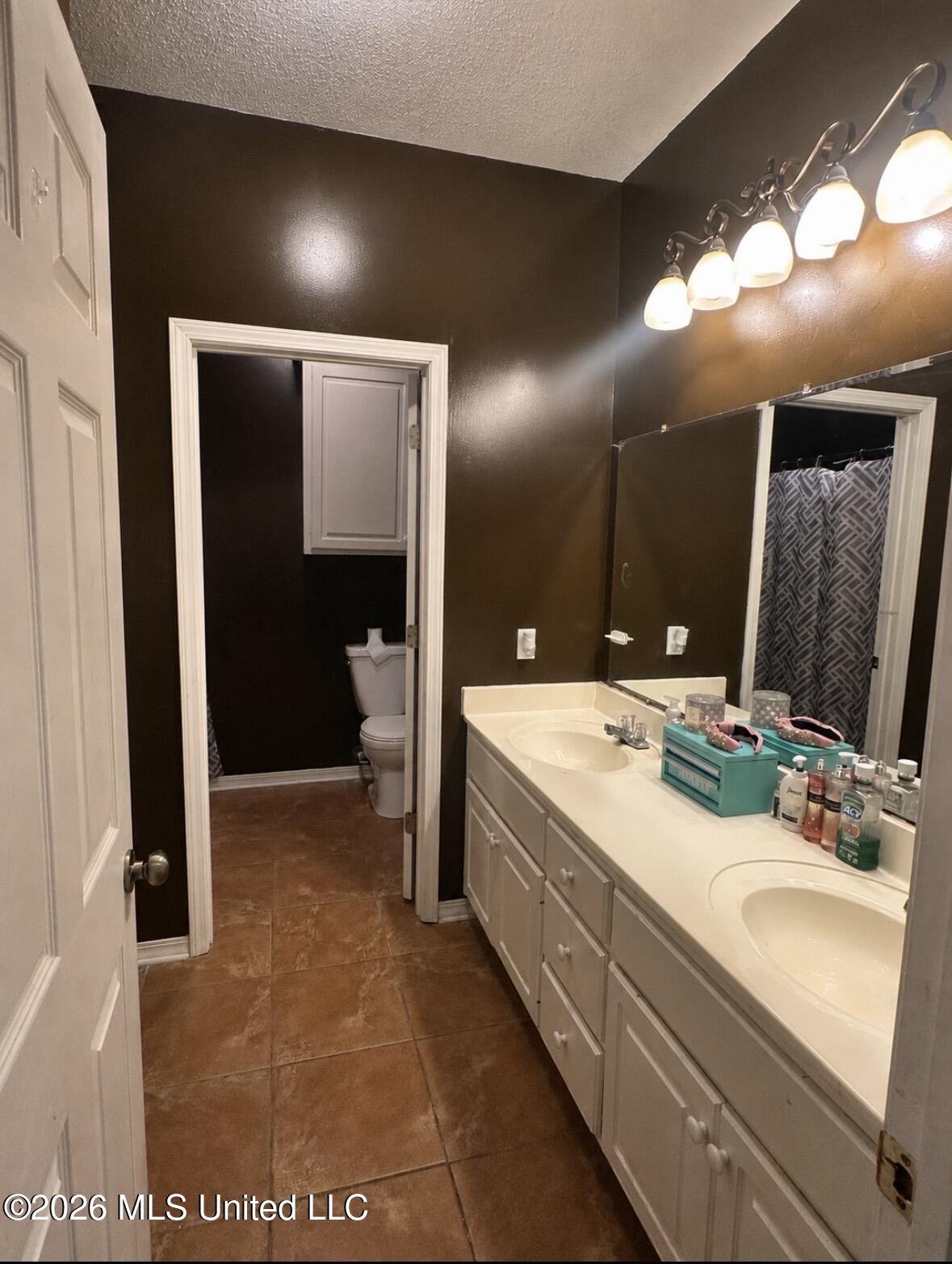 253 Windmere Drive Property Photo 20