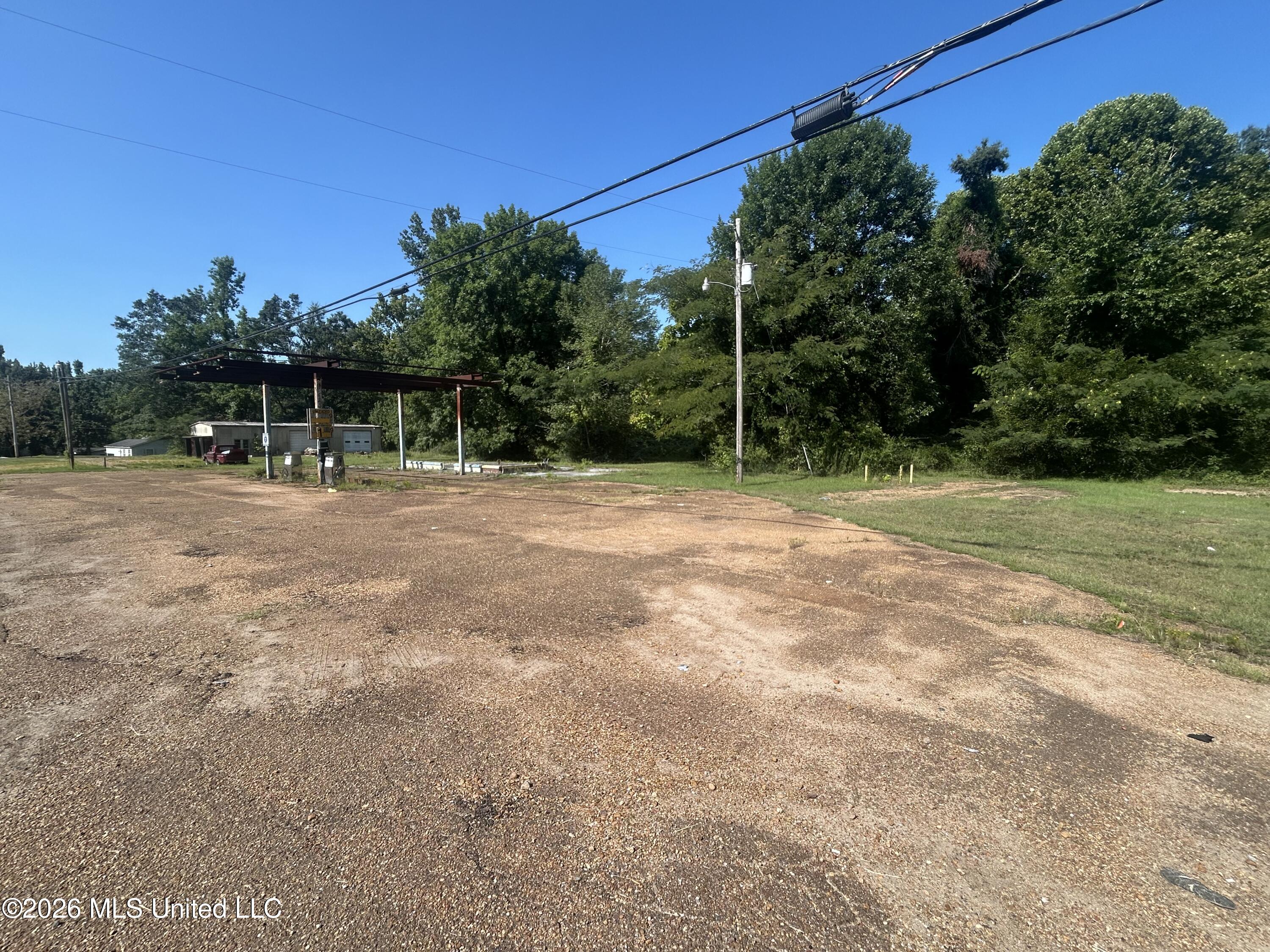 900 S Applegate Street Property Photo 1